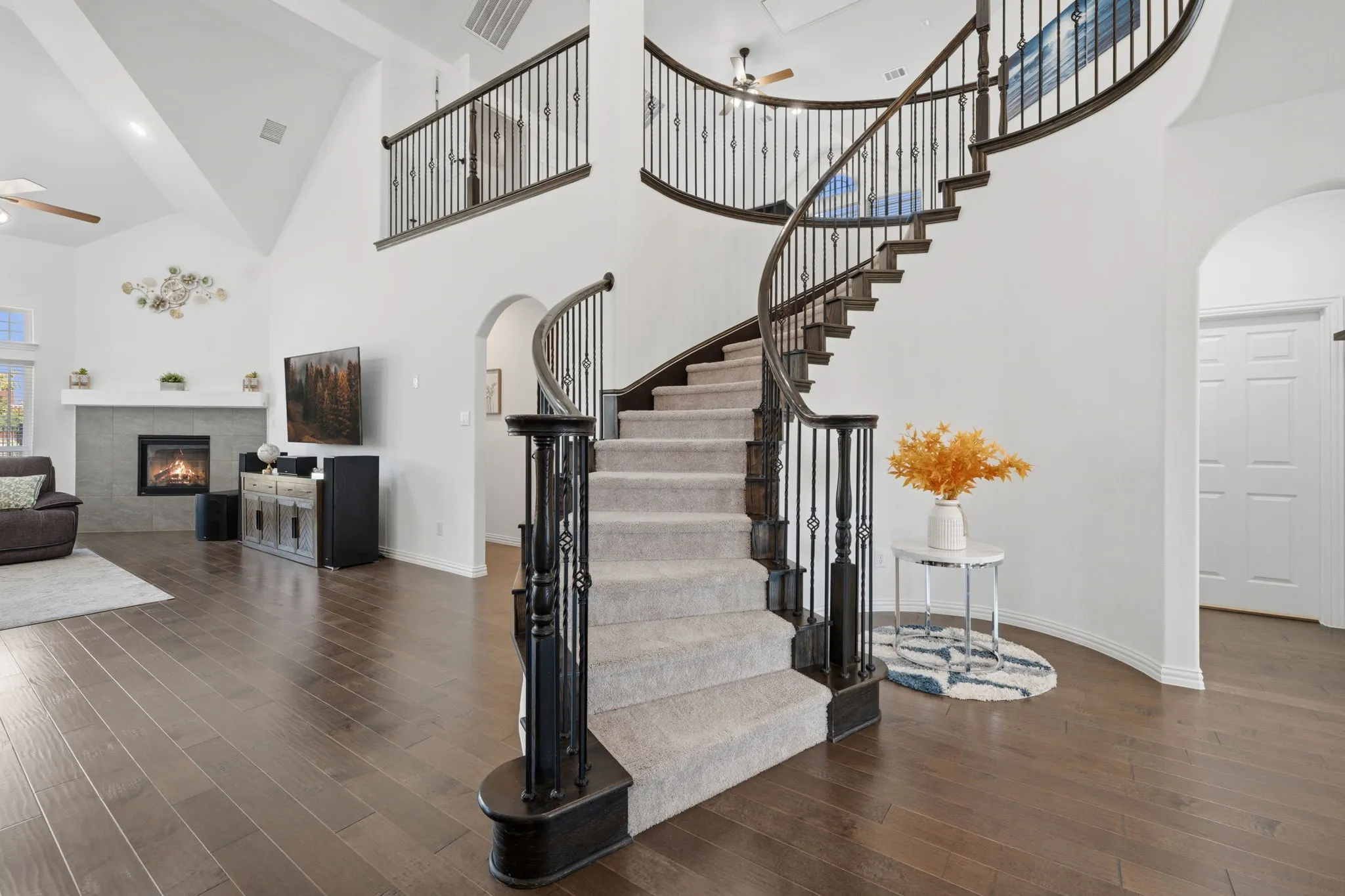 Single Family Residence For Sale in Collin County , 461 Highbridge Lane, Prosper, Texas 75078, 5 Bedroom, 5 Bathroom, 2 Garage spaces, 4,486 Sqft, built in 2022, mls#21381277, Real Estate Agent in Prosper, Homes For Sale in Collin county, Homes For Sale in Prosper, Realtor in Prosper Texas, Real Estate Brokerage Independent Realty Texas, Luminita Cordes Realtor