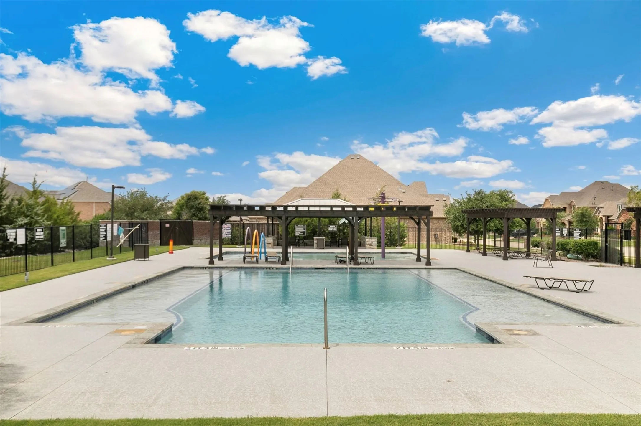 Single Family Residence For Sale in Collin County , 461 Highbridge Lane, Prosper, Texas 75078, 5 Bedroom, 5 Bathroom, 2 Garage spaces, 4,486 Sqft, built in 2022, mls#21381277, Real Estate Agent in Prosper, Homes For Sale in Collin county, Homes For Sale in Prosper, Realtor in Prosper Texas, Real Estate Brokerage Independent Realty Texas, Luminita Cordes Realtor