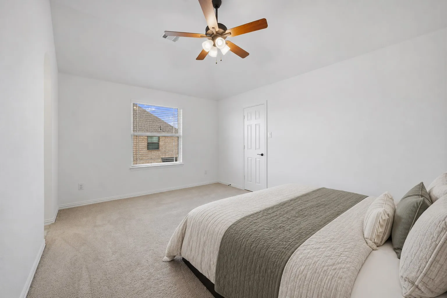 Single Family Residence For Sale in Collin County , 461 Highbridge Lane, Prosper, Texas 75078, 5 Bedroom, 5 Bathroom, 2 Garage spaces, 4,486 Sqft, built in 2022, mls#21381277, Real Estate Agent in Prosper, Homes For Sale in Collin county, Homes For Sale in Prosper, Realtor in Prosper Texas, Real Estate Brokerage Independent Realty Texas, Luminita Cordes Realtor