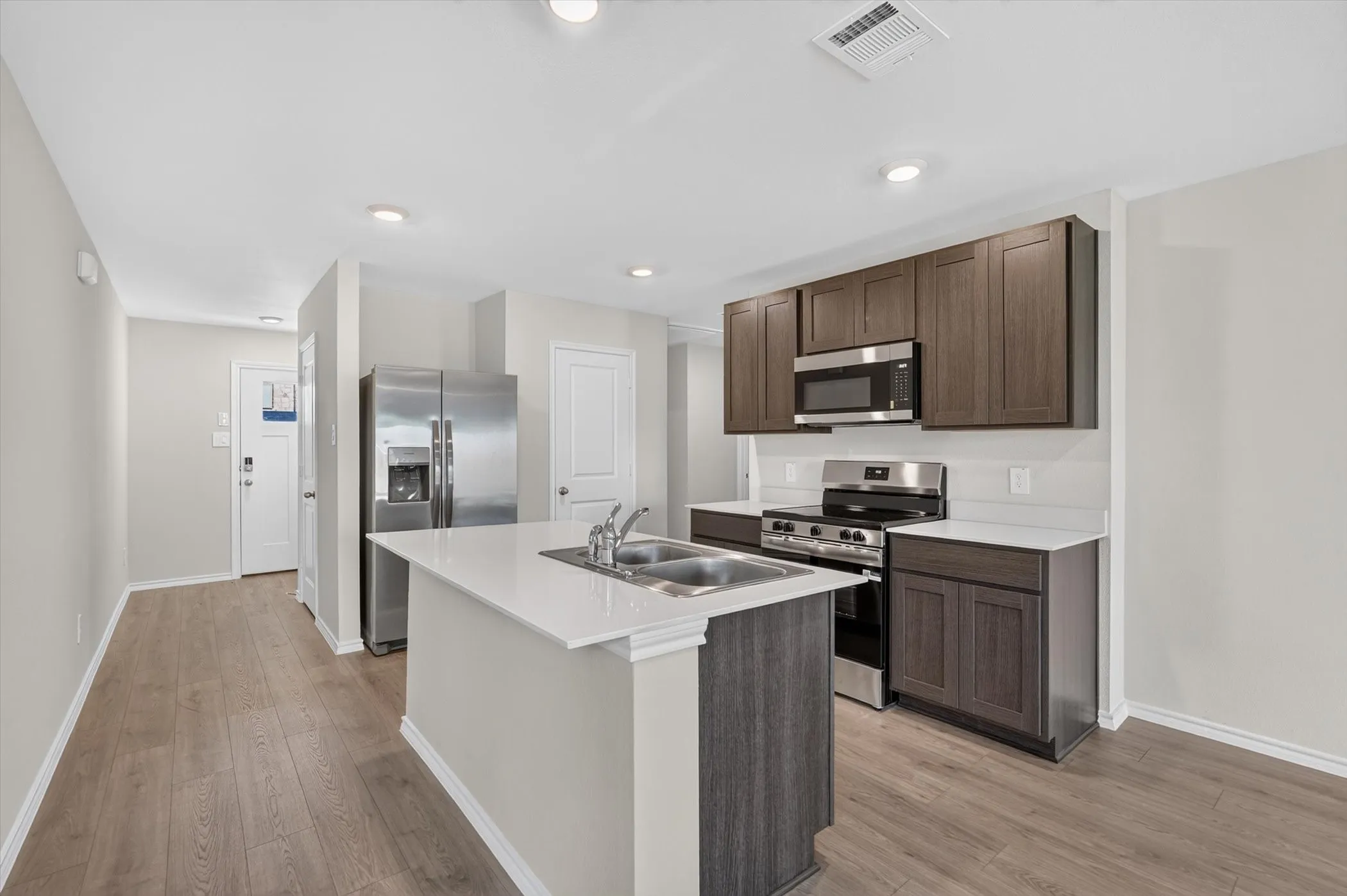 Single Family Residence For Rent in Collin County , 1817 Teton River Drive, Blue Ridge, Texas 75424, 3 Bedroom, 2 Bathroom, 2 Garage spaces, 1,211 Sqft, built in 2026, mls#21382340, Real Estate Agent in Blue Ridge, Homes For Rent in Collin county, Homes For Rent in Blue Ridge, Realtor in Blue Ridge Texas, Real Estate Brokerage Independent Realty Texas, Luminita Cordes Realtor