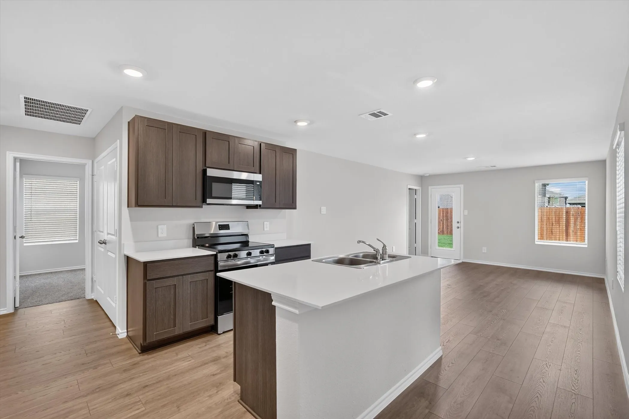 Single Family Residence For Rent in Collin County , 1817 Teton River Drive, Blue Ridge, Texas 75424, 3 Bedroom, 2 Bathroom, 2 Garage spaces, 1,211 Sqft, built in 2026, mls#21382340, Real Estate Agent in Blue Ridge, Homes For Rent in Collin county, Homes For Rent in Blue Ridge, Realtor in Blue Ridge Texas, Real Estate Brokerage Independent Realty Texas, Luminita Cordes Realtor