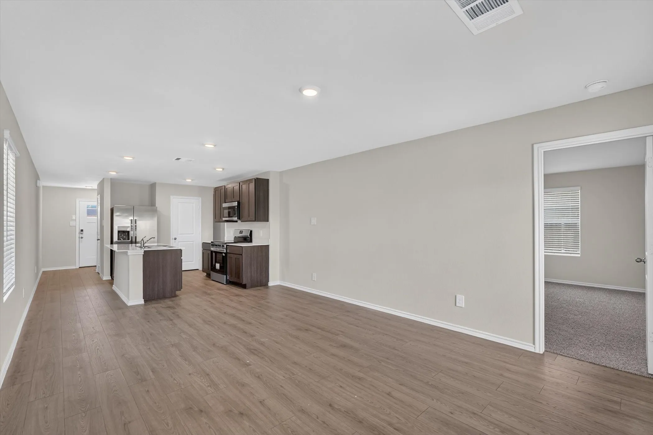 Single Family Residence For Rent in Collin County , 1817 Teton River Drive, Blue Ridge, Texas 75424, 3 Bedroom, 2 Bathroom, 2 Garage spaces, 1,211 Sqft, built in 2026, mls#21382340, Real Estate Agent in Blue Ridge, Homes For Rent in Collin county, Homes For Rent in Blue Ridge, Realtor in Blue Ridge Texas, Real Estate Brokerage Independent Realty Texas, Luminita Cordes Realtor