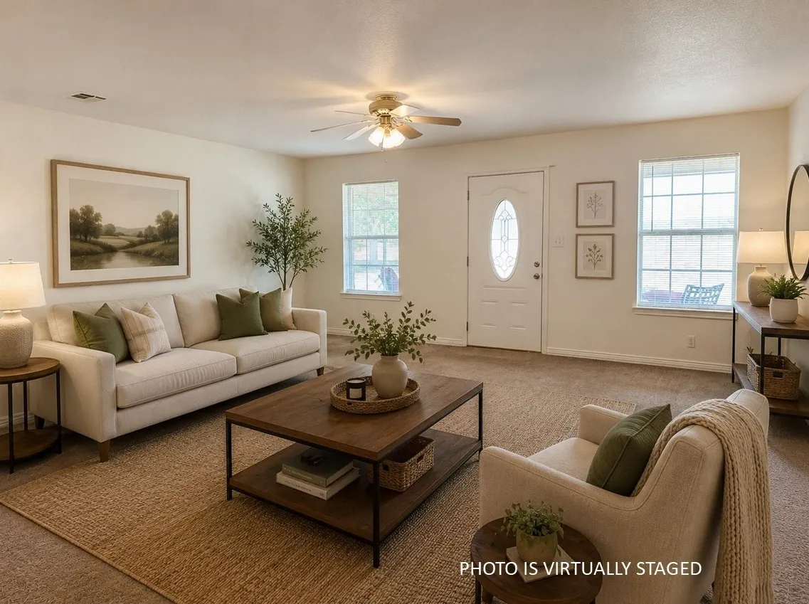 Single Family Residence For Sale in Henderson County , 14203 County Road 2900, Eustace, Texas 75124, 3 Bedroom, 2 Bathroom, 2 Garage spaces, 1,829 Sqft, built in 2006, mls#21382339, Real Estate Agent in Eustace, Homes For Sale in Henderson county, Homes For Sale in Eustace, Realtor in Eustace Texas, Real Estate Brokerage Independent Realty Texas, Luminita Cordes Realtor