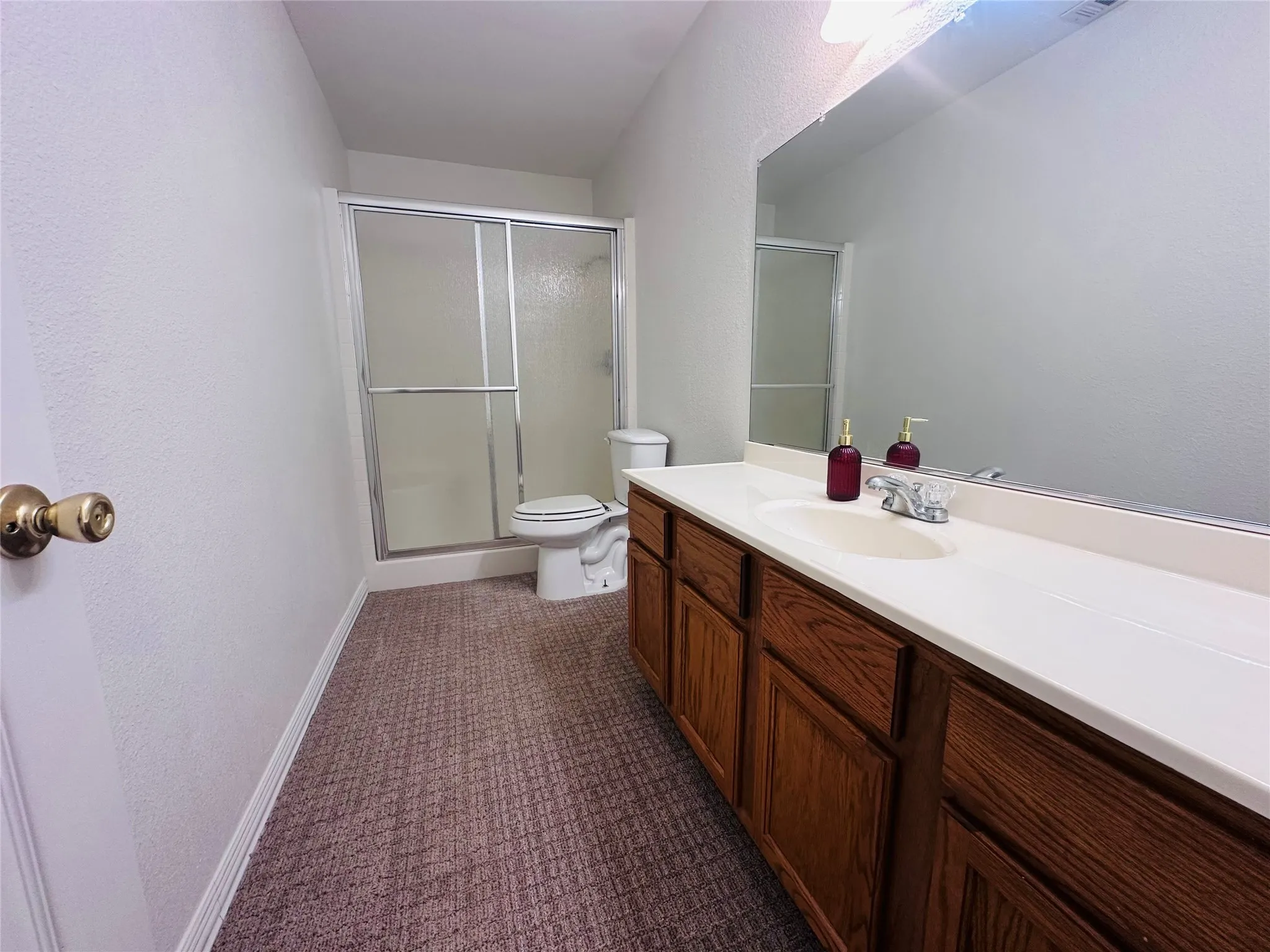 Single Family Residence For Sale in Henderson County , 14203 County Road 2900, Eustace, Texas 75124, 3 Bedroom, 2 Bathroom, 2 Garage spaces, 1,829 Sqft, built in 2006, mls#21382339, Real Estate Agent in Eustace, Homes For Sale in Henderson county, Homes For Sale in Eustace, Realtor in Eustace Texas, Real Estate Brokerage Independent Realty Texas, Luminita Cordes Realtor