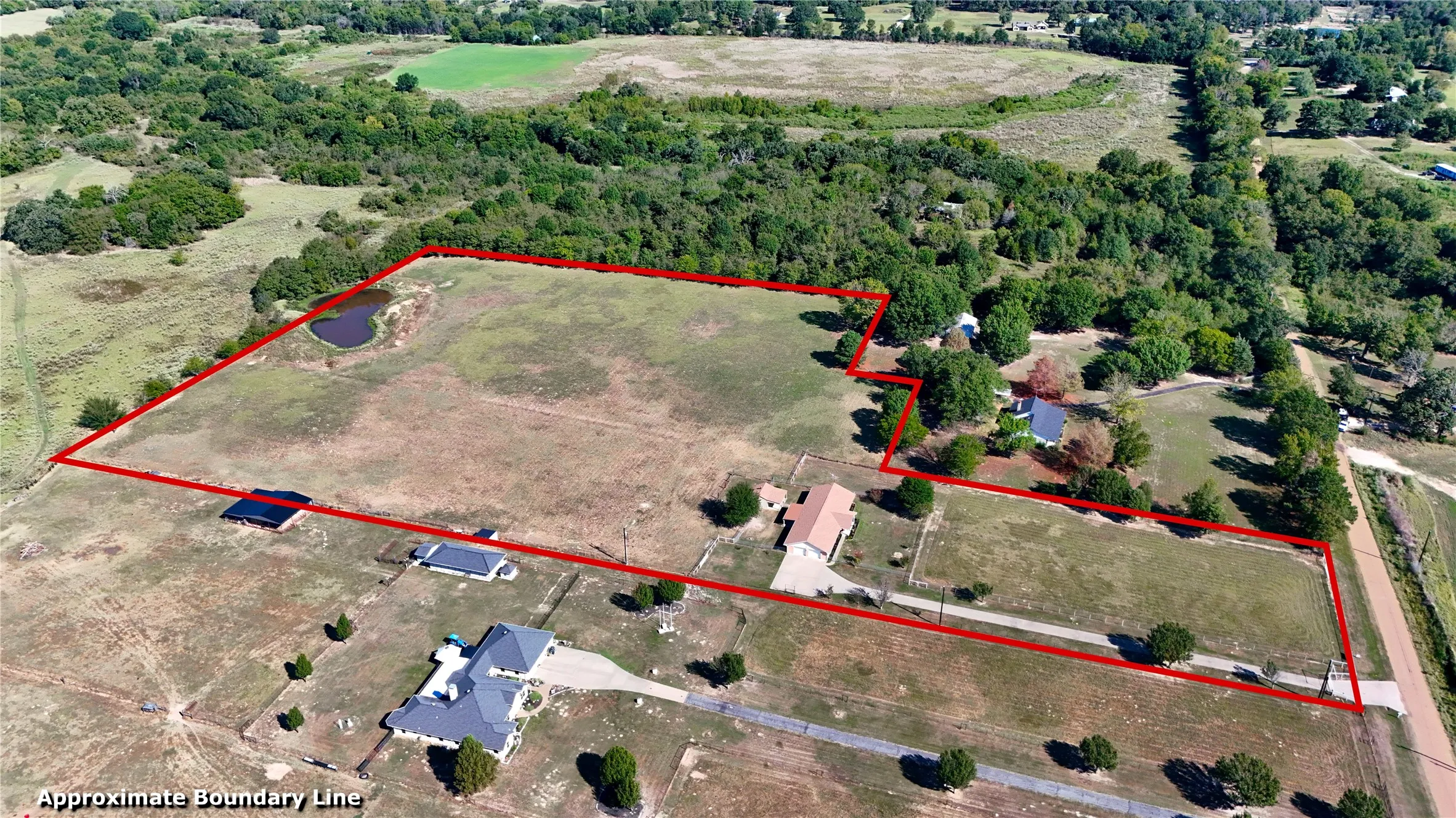 Single Family Residence For Sale in Henderson County , 14203 County Road 2900, Eustace, Texas 75124, 3 Bedroom, 2 Bathroom, 2 Garage spaces, 1,829 Sqft, built in 2006, mls#21382339, Real Estate Agent in Eustace, Homes For Sale in Henderson county, Homes For Sale in Eustace, Realtor in Eustace Texas, Real Estate Brokerage Independent Realty Texas, Luminita Cordes Realtor