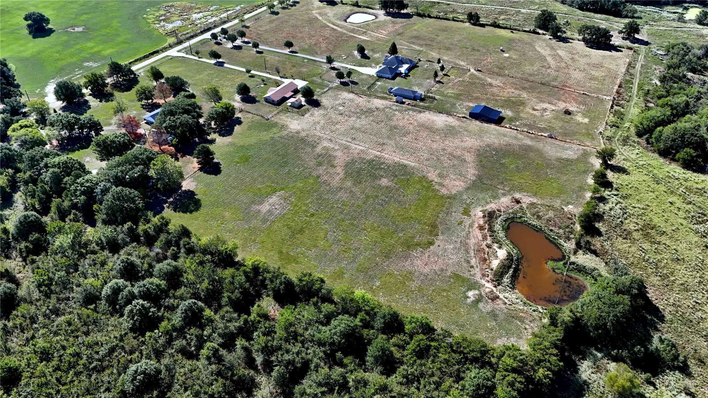 Single Family Residence For Sale in Henderson County , 14203 County Road 2900, Eustace, Texas 75124, 3 Bedroom, 2 Bathroom, 2 Garage spaces, 1,829 Sqft, built in 2006, mls#21382339, Real Estate Agent in Eustace, Homes For Sale in Henderson county, Homes For Sale in Eustace, Realtor in Eustace Texas, Real Estate Brokerage Independent Realty Texas, Luminita Cordes Realtor