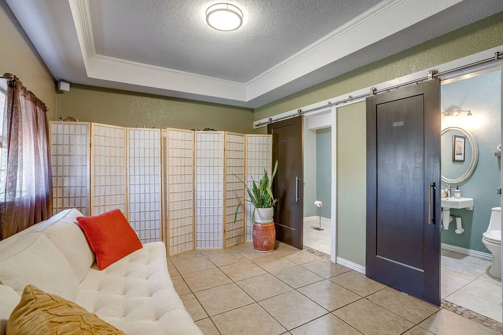 Business For Rent in Hood County , 605 Calinco Drive, Granbury, Texas 76048, 0, 0, Garage spaces, 0 Sqft, built in 1968, mls#21382345, Real Estate Agent in Granbury, Homes For Rent in Hood county, Homes For Rent in Granbury, Realtor in Granbury Texas, Real Estate Brokerage Independent Realty Texas, Luminita Cordes Realtor
