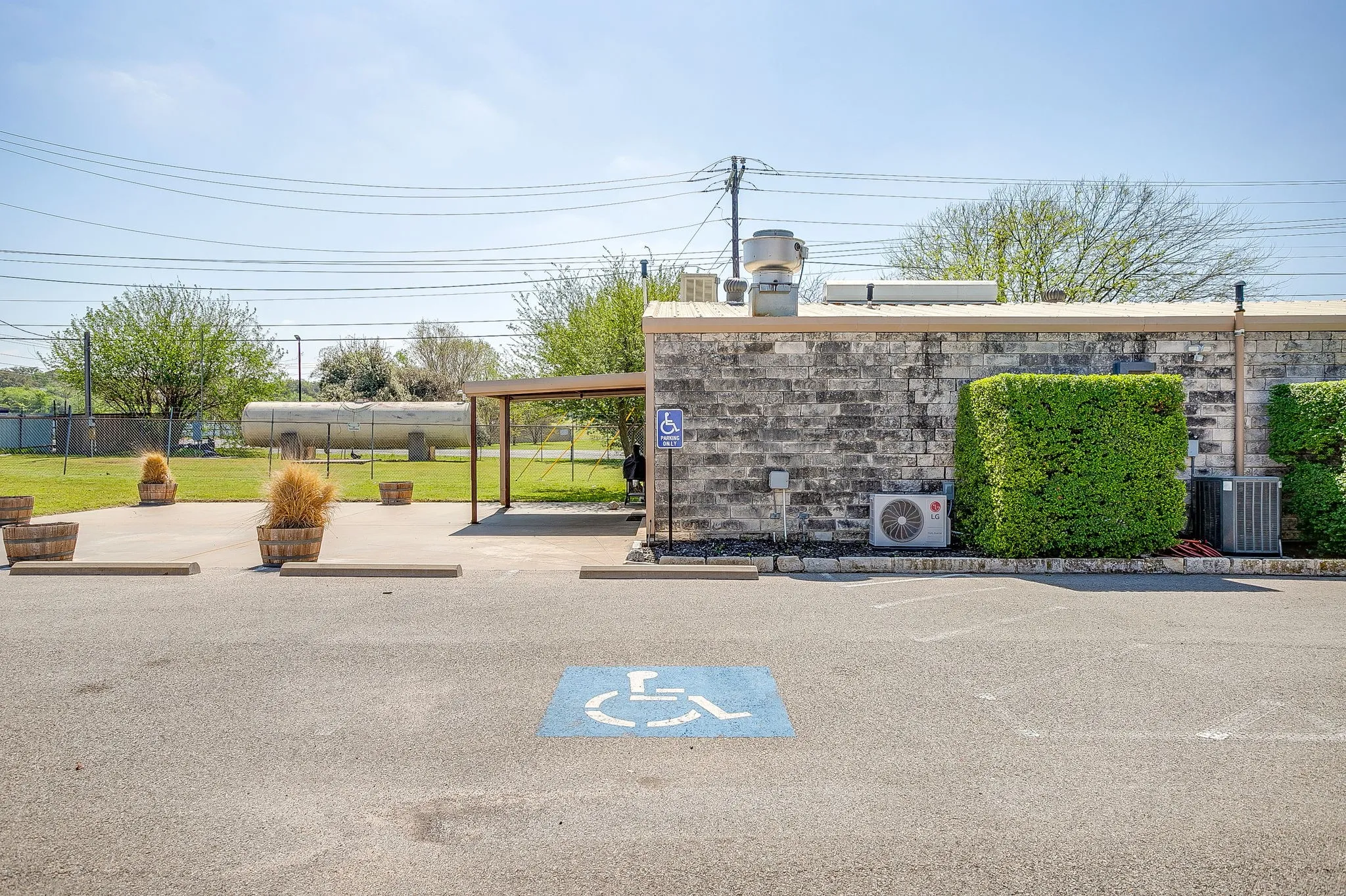 Business For Rent in Hood County , 605 Calinco Drive, Granbury, Texas 76048, 0, 0, Garage spaces, 0 Sqft, built in 1968, mls#21382345, Real Estate Agent in Granbury, Homes For Rent in Hood county, Homes For Rent in Granbury, Realtor in Granbury Texas, Real Estate Brokerage Independent Realty Texas, Luminita Cordes Realtor