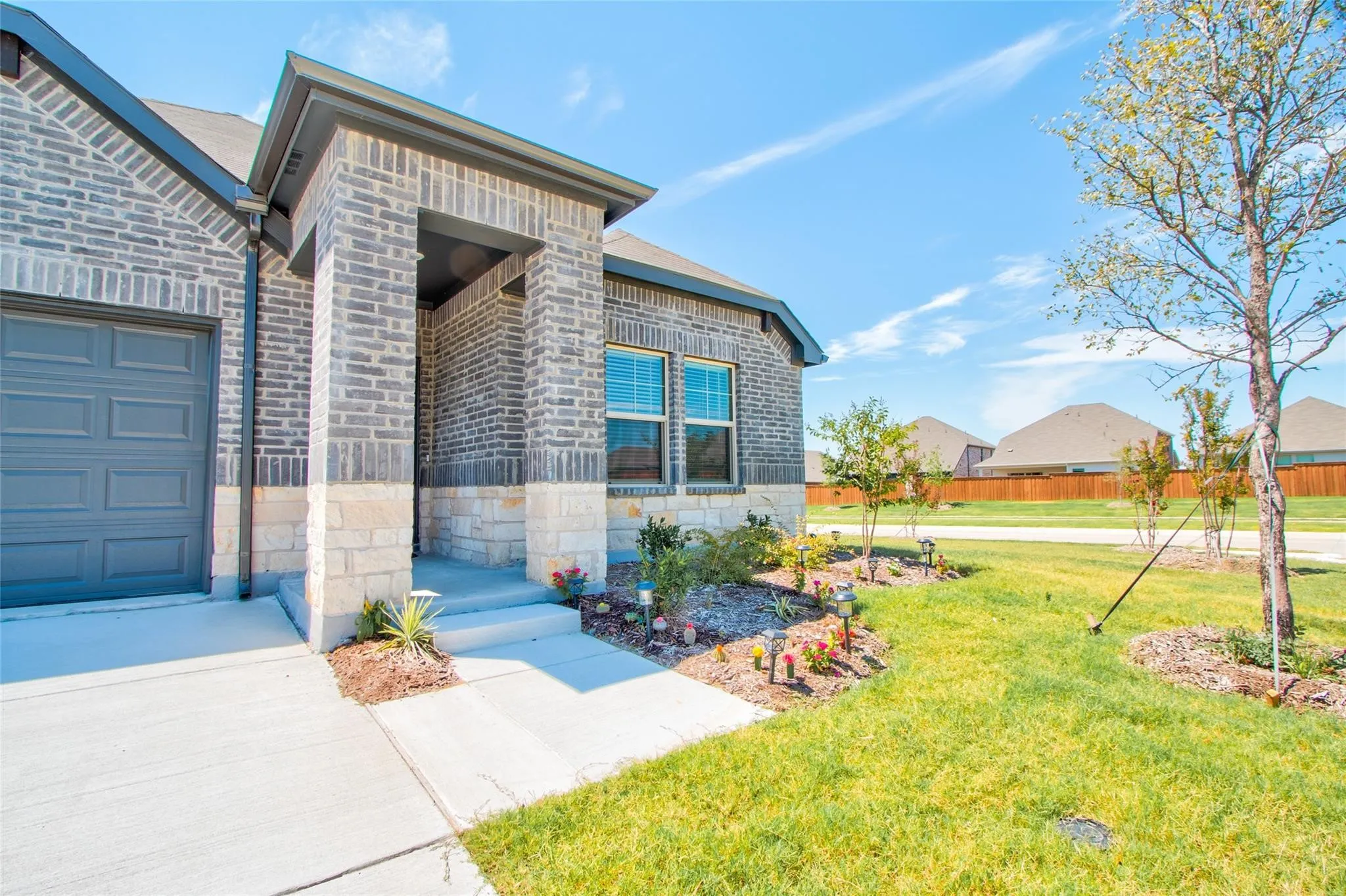 Single Family Residence For Sale in Collin County , 727 Williams Way, Lowry Crossing, Texas 75069, 3 Bedroom, 2 Bathroom, 2 Garage spaces, 1,847 Sqft, built in 2023, mls#21374243, Real Estate Agent in Lowry Crossing, Homes For Sale in Collin county, Homes For Sale in Lowry Crossing, Realtor in Lowry Crossing Texas, Real Estate Brokerage Independent Realty Texas, Luminita Cordes Realtor