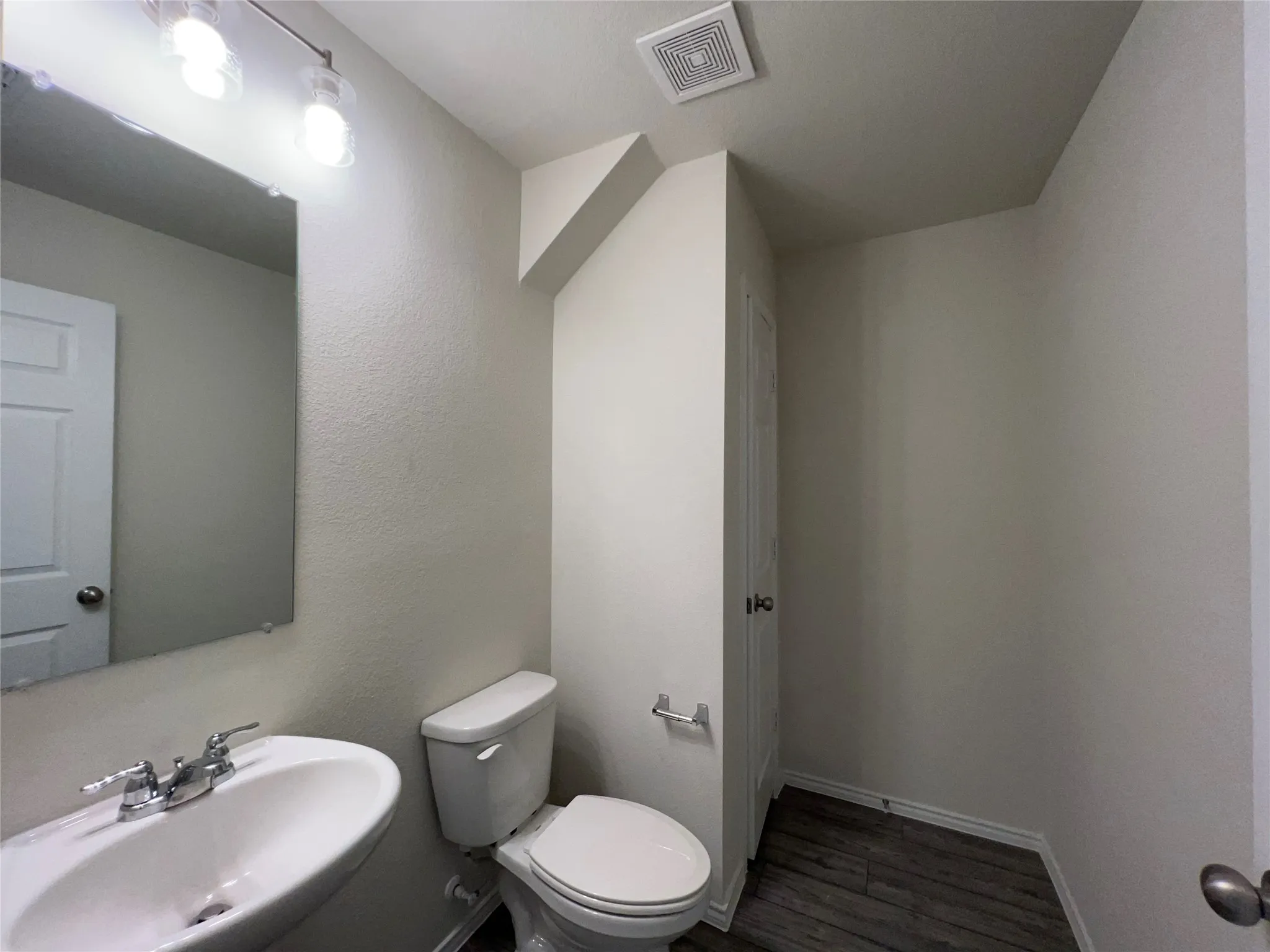 Single Family Residence For Rent in Denton County , 16013 Crews Avenue, Haslet, Texas 76052, 4 Bedroom, 3 Bathroom, 2 Garage spaces, 2,498 Sqft, built in 2021, mls#21382347, Real Estate Agent in Haslet, Homes For Rent in Denton county, Homes For Rent in Haslet, Realtor in Haslet Texas, Real Estate Brokerage Independent Realty Texas, Luminita Cordes Realtor