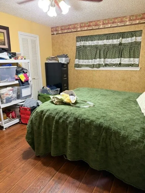 Single Family Residence For Sale in Dallas County , 3004 Falls Church Lane, Mesquite, Texas 75149, 3 Bedroom, 2 Bathroom, 4 Garage spaces, 1,803 Sqft, built in 1977, mls#21382349, Real Estate Agent in Mesquite, Homes For Sale in Dallas county, Homes For Sale in Mesquite, Realtor in Mesquite Texas, Real Estate Brokerage Independent Realty Texas, Luminita Cordes Realtor