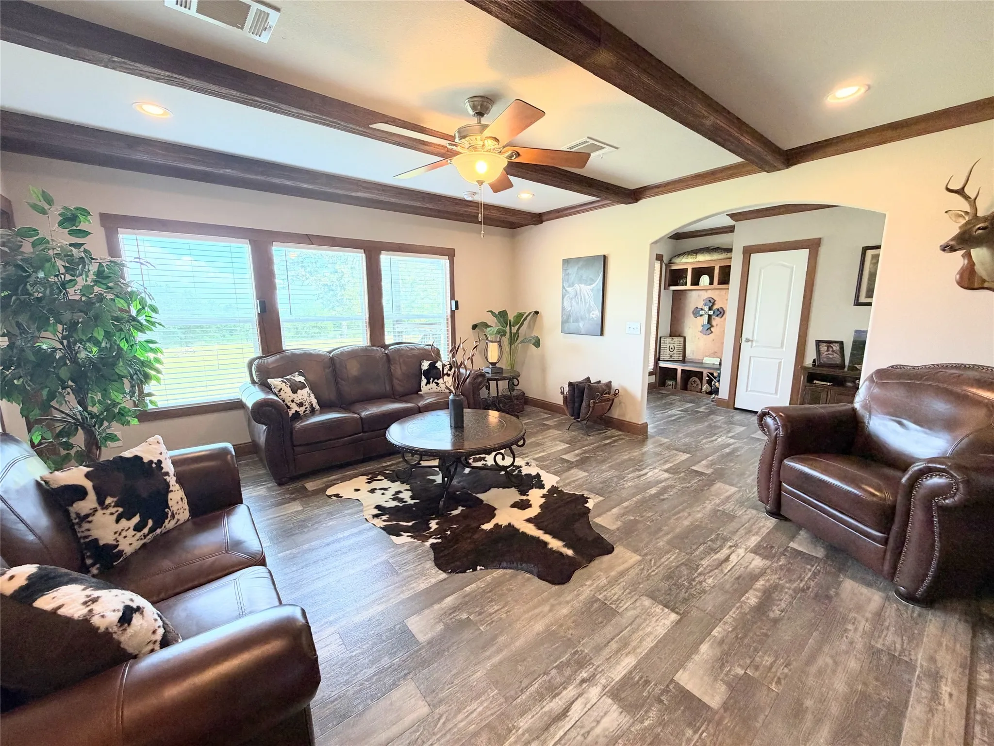 Farm For Sale in Freestone County , 170 FCR 242, Fairfield, Texas 75840, 3 Bedroom, 3 Bathroom, Garage spaces, 2,040 Sqft, built in 2020, mls#21375277, Real Estate Agent in Fairfield, Homes For Sale in Freestone county, Homes For Sale in Fairfield, Realtor in Fairfield Texas, Real Estate Brokerage Independent Realty Texas, Luminita Cordes Realtor