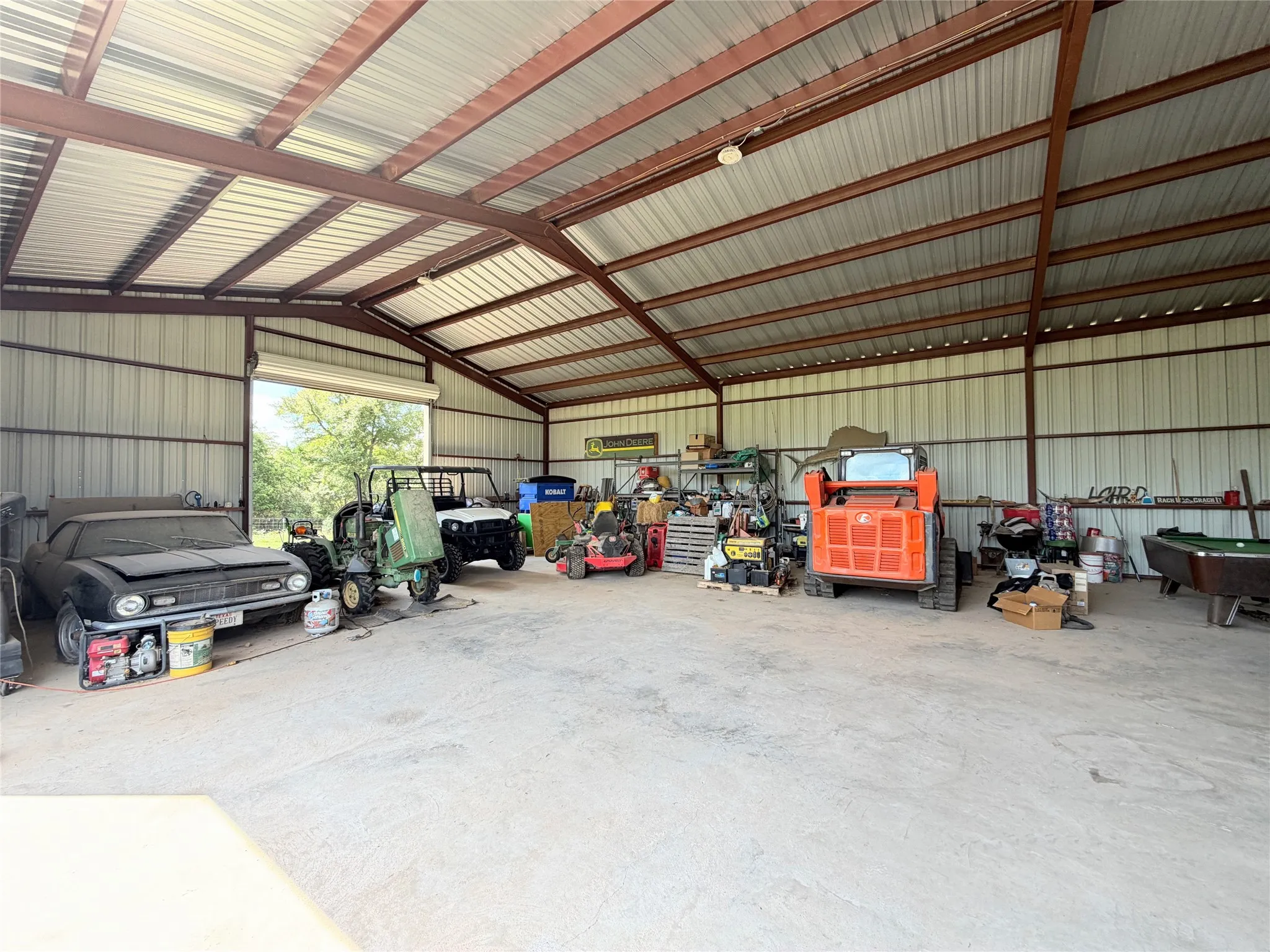 Farm For Sale in Freestone County , 170 FCR 242, Fairfield, Texas 75840, 3 Bedroom, 3 Bathroom, Garage spaces, 2,040 Sqft, built in 2020, mls#21375277, Real Estate Agent in Fairfield, Homes For Sale in Freestone county, Homes For Sale in Fairfield, Realtor in Fairfield Texas, Real Estate Brokerage Independent Realty Texas, Luminita Cordes Realtor