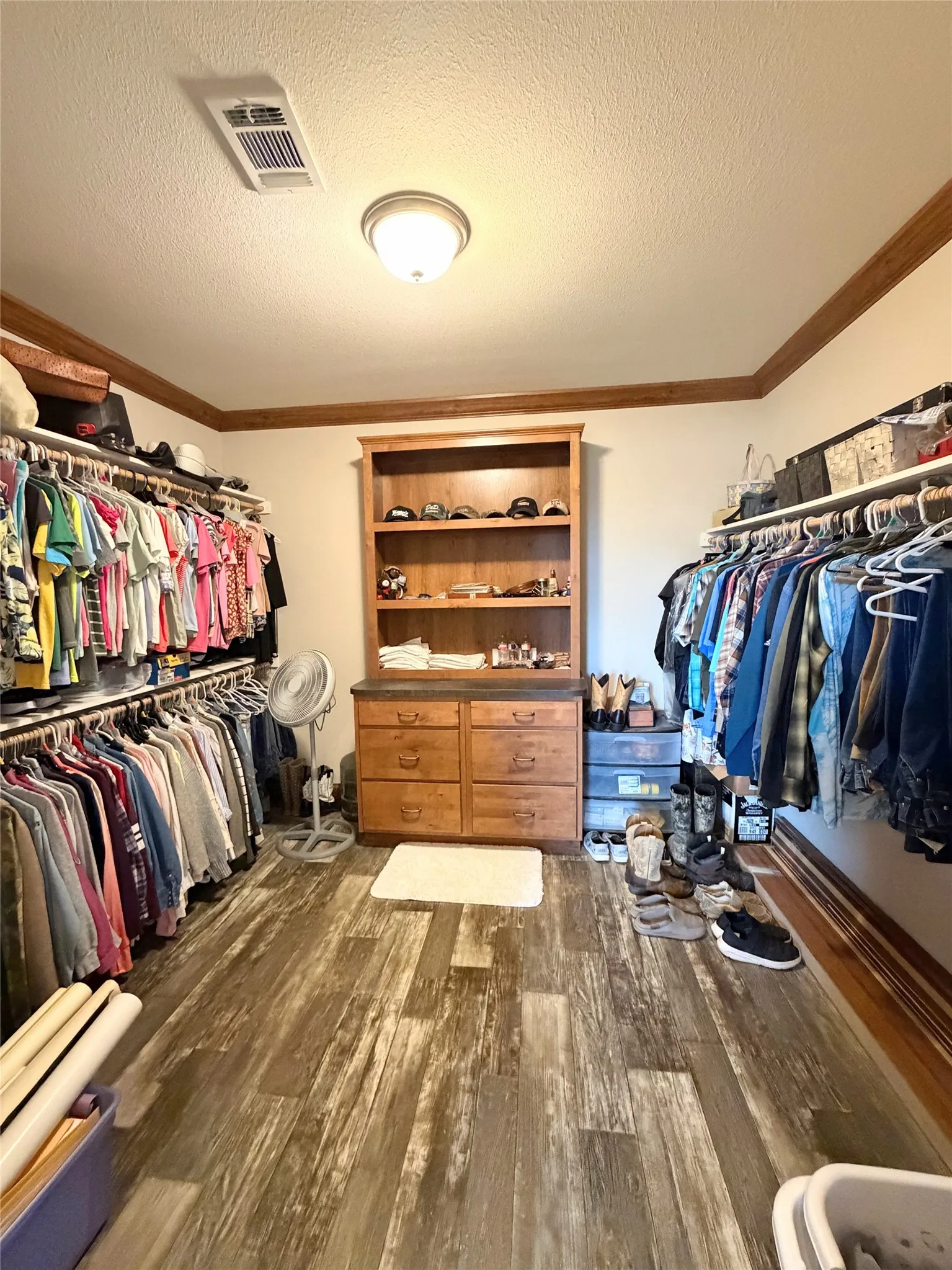 Farm For Sale in Freestone County , 170 FCR 242, Fairfield, Texas 75840, 3 Bedroom, 3 Bathroom, Garage spaces, 2,040 Sqft, built in 2020, mls#21375277, Real Estate Agent in Fairfield, Homes For Sale in Freestone county, Homes For Sale in Fairfield, Realtor in Fairfield Texas, Real Estate Brokerage Independent Realty Texas, Luminita Cordes Realtor