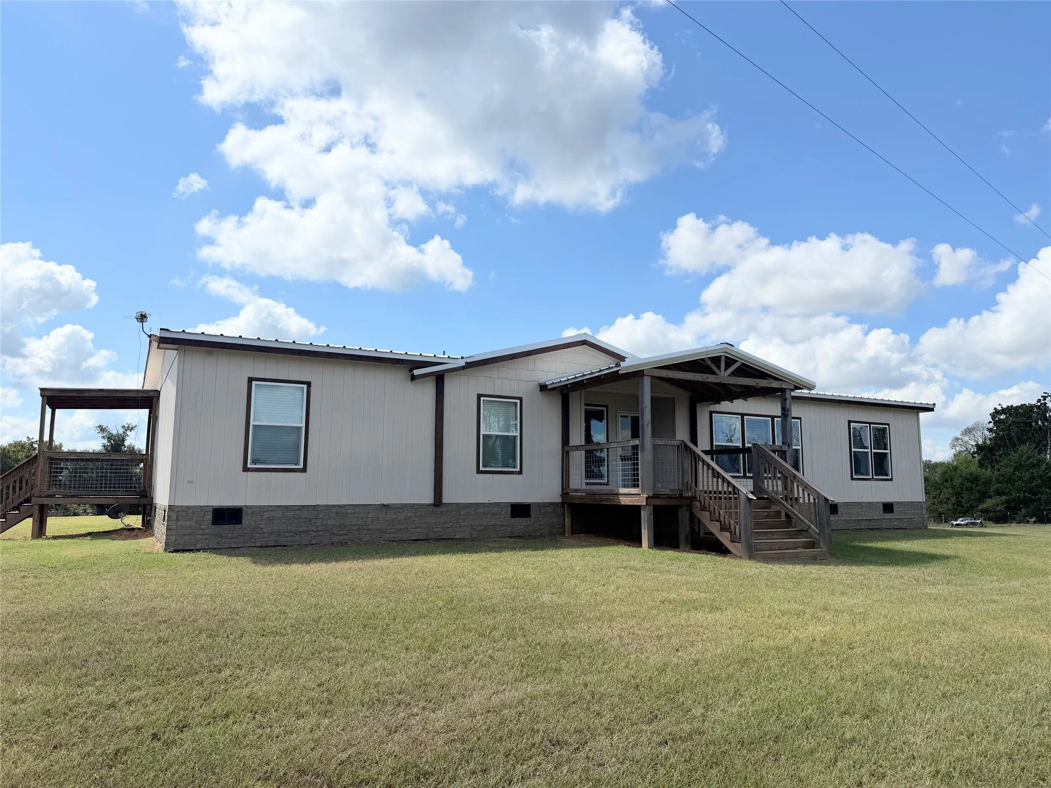 Farm For Sale in Freestone County , 170 FCR 242, Fairfield, Texas 75840, 3 Bedroom, 3 Bathroom, Garage spaces, 2,040 Sqft, built in 2020, mls#21375277, Real Estate Agent in Fairfield, Homes For Sale in Freestone county, Homes For Sale in Fairfield, Realtor in Fairfield Texas, Real Estate Brokerage Independent Realty Texas, Luminita Cordes Realtor