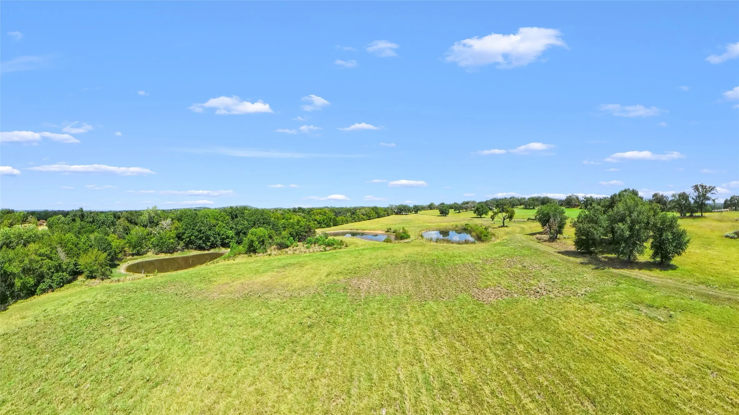 Farm For Sale in Freestone County , 170 FCR 242, Fairfield, Texas 75840, 3 Bedroom, 3 Bathroom, Garage spaces, 2,040 Sqft, built in 2020, mls#21375277, Real Estate Agent in Fairfield, Homes For Sale in Freestone county, Homes For Sale in Fairfield, Realtor in Fairfield Texas, Real Estate Brokerage Independent Realty Texas, Luminita Cordes Realtor