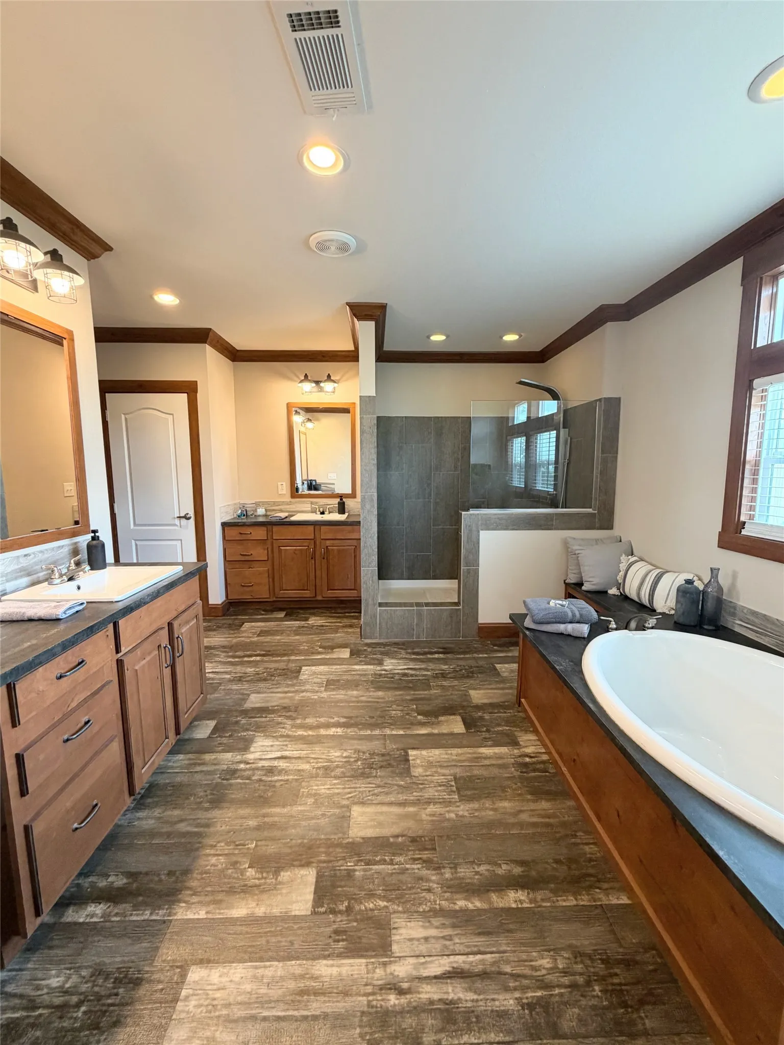 Farm For Sale in Freestone County , 170 FCR 242, Fairfield, Texas 75840, 3 Bedroom, 3 Bathroom, Garage spaces, 2,040 Sqft, built in 2020, mls#21375277, Real Estate Agent in Fairfield, Homes For Sale in Freestone county, Homes For Sale in Fairfield, Realtor in Fairfield Texas, Real Estate Brokerage Independent Realty Texas, Luminita Cordes Realtor