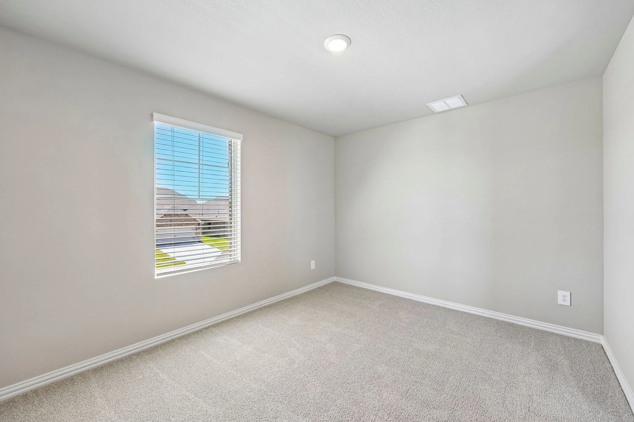 Photo is not of the actual home, but is an inspirational photo of builder’s model home and may depict options, furnishings, and/or decorator features that are not included.