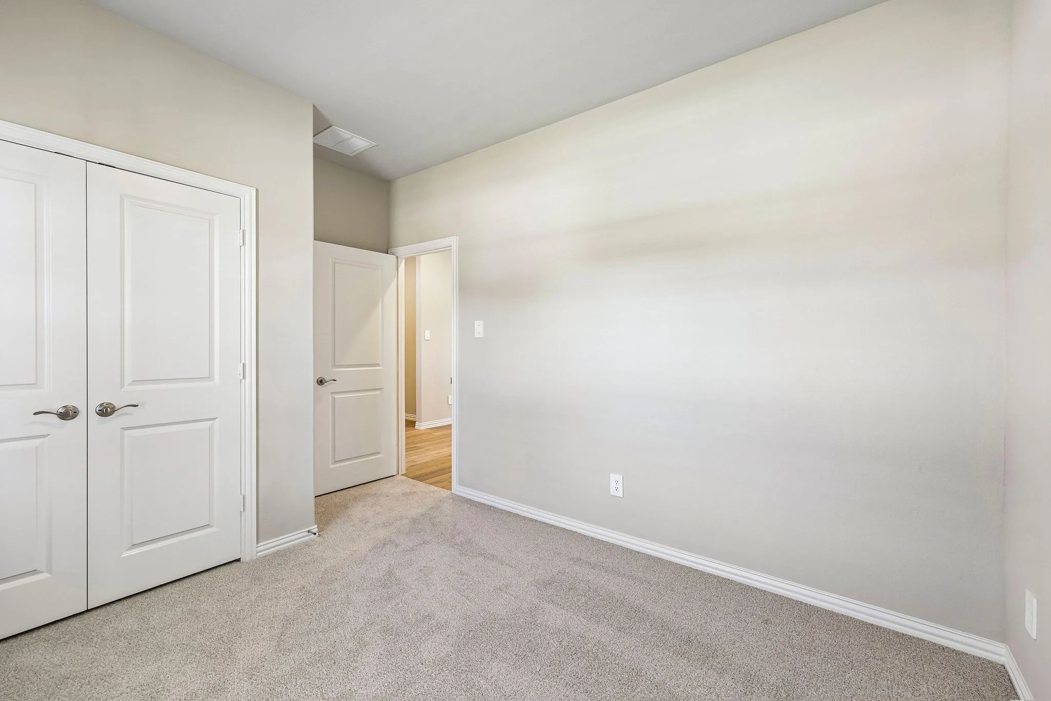 Photo is not of the actual home, but is an inspirational photo of builder’s model home and may depict options, furnishings, and/or decorator features that are not included.
