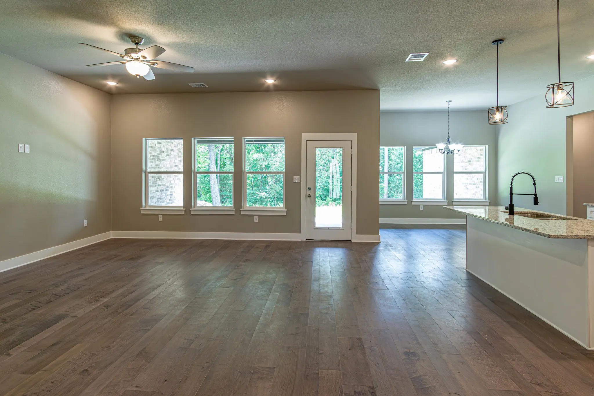 Single Family Residence For Rent in Wood County , 122 PRIVATE ROAD 6305, Mineola, Texas 75773, 4 Bedroom, 3 Bathroom, 2 Garage spaces, 2,362 Sqft, built in 2025, mls#21382354, Real Estate Agent in Mineola, Homes For Rent in Wood county, Homes For Rent in Mineola, Realtor in Mineola Texas, Real Estate Brokerage Independent Realty Texas, Luminita Cordes Realtor