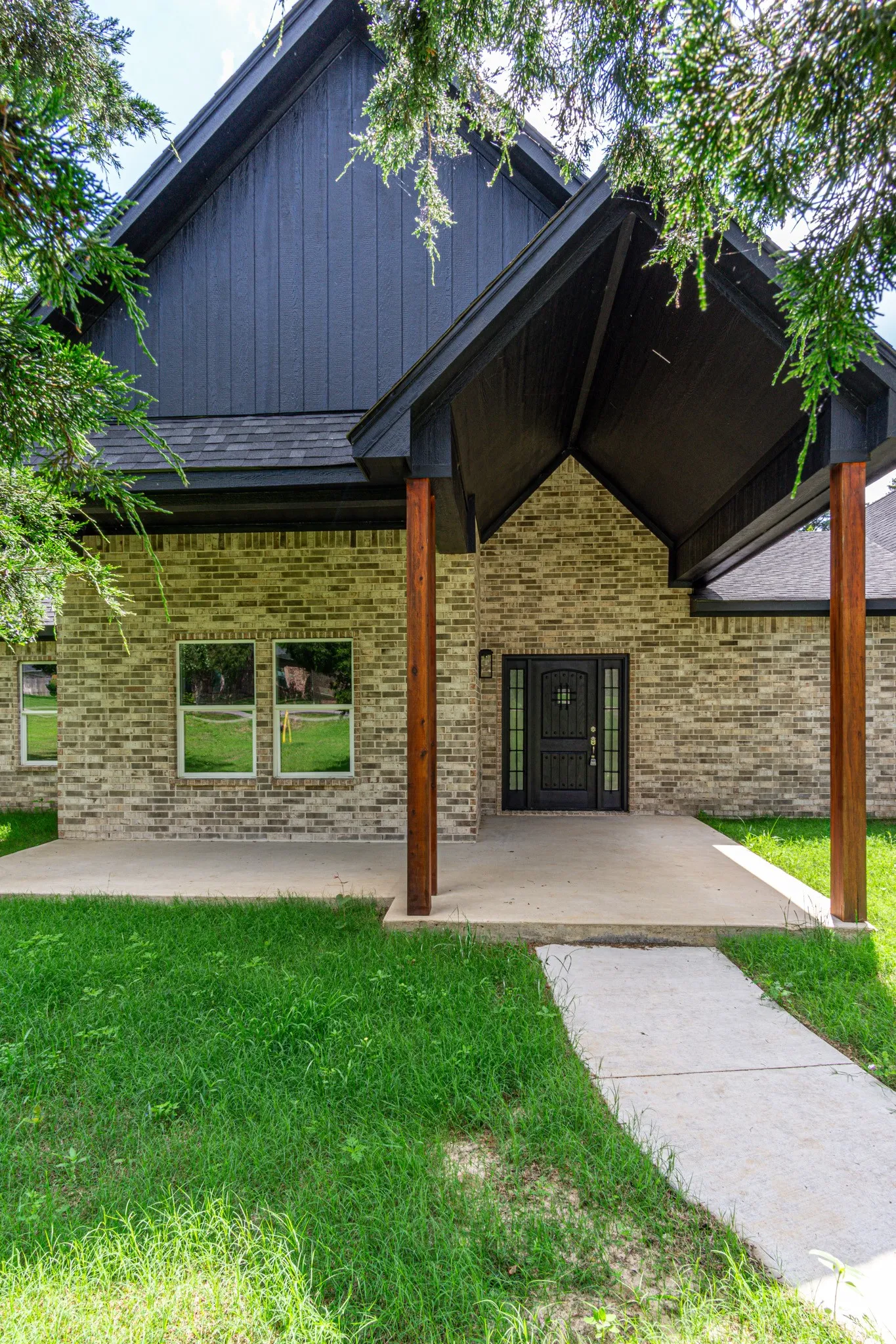 Single Family Residence For Rent in Wood County , 122 PRIVATE ROAD 6305, Mineola, Texas 75773, 4 Bedroom, 3 Bathroom, 2 Garage spaces, 2,362 Sqft, built in 2025, mls#21382354, Real Estate Agent in Mineola, Homes For Rent in Wood county, Homes For Rent in Mineola, Realtor in Mineola Texas, Real Estate Brokerage Independent Realty Texas, Luminita Cordes Realtor