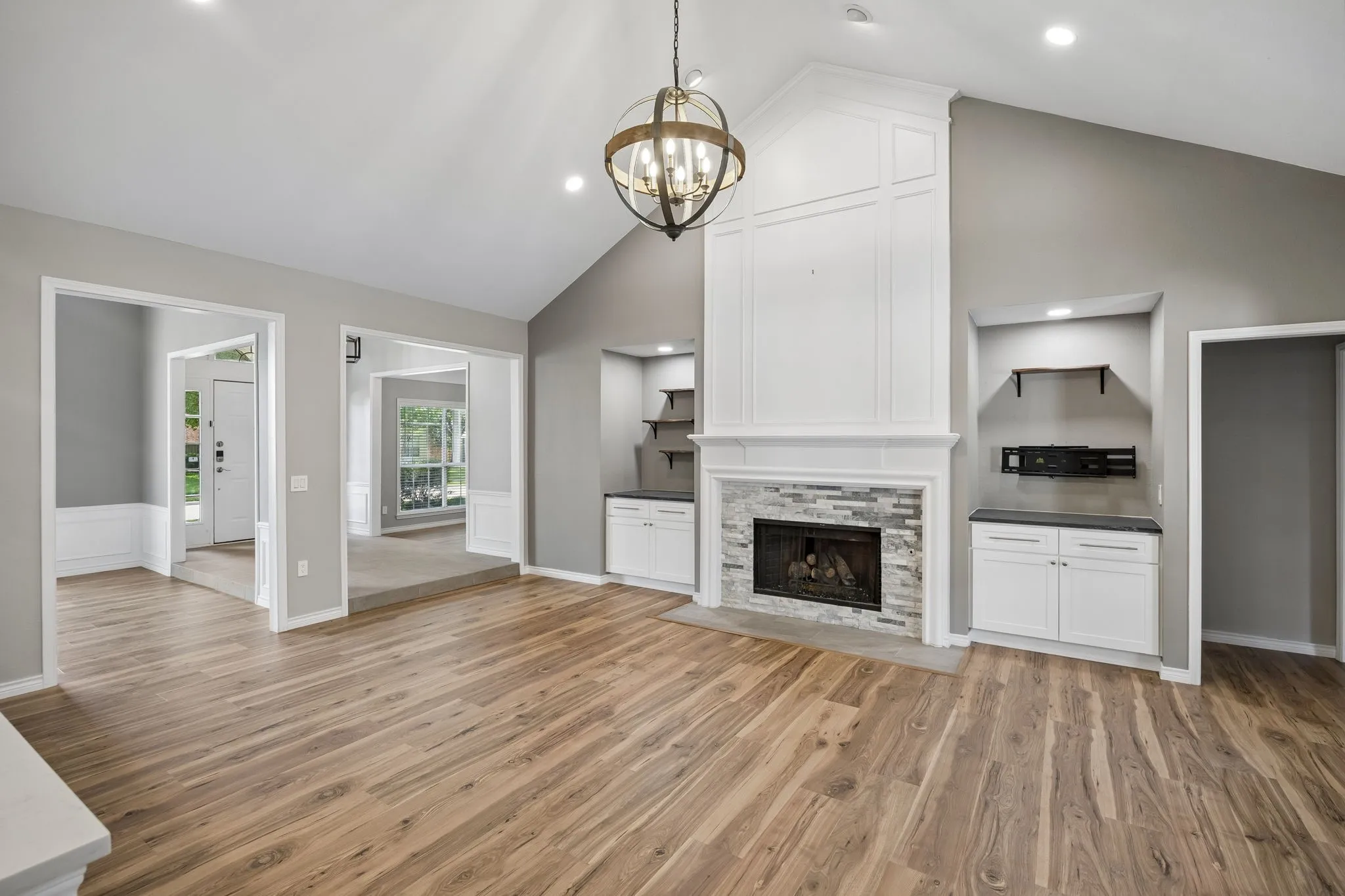 Single Family Residence For Rent in Collin County , 2809 Roper Drive, Plano, Texas 75025, 4 Bedroom, 2 Bathroom, 2 Garage spaces, 2,362 Sqft, built in 1989, mls#21380666, Real Estate Agent in Plano, Homes For Rent in Collin county, Homes For Rent in Plano, Realtor in Plano Texas, Real Estate Brokerage Independent Realty Texas, Luminita Cordes Realtor