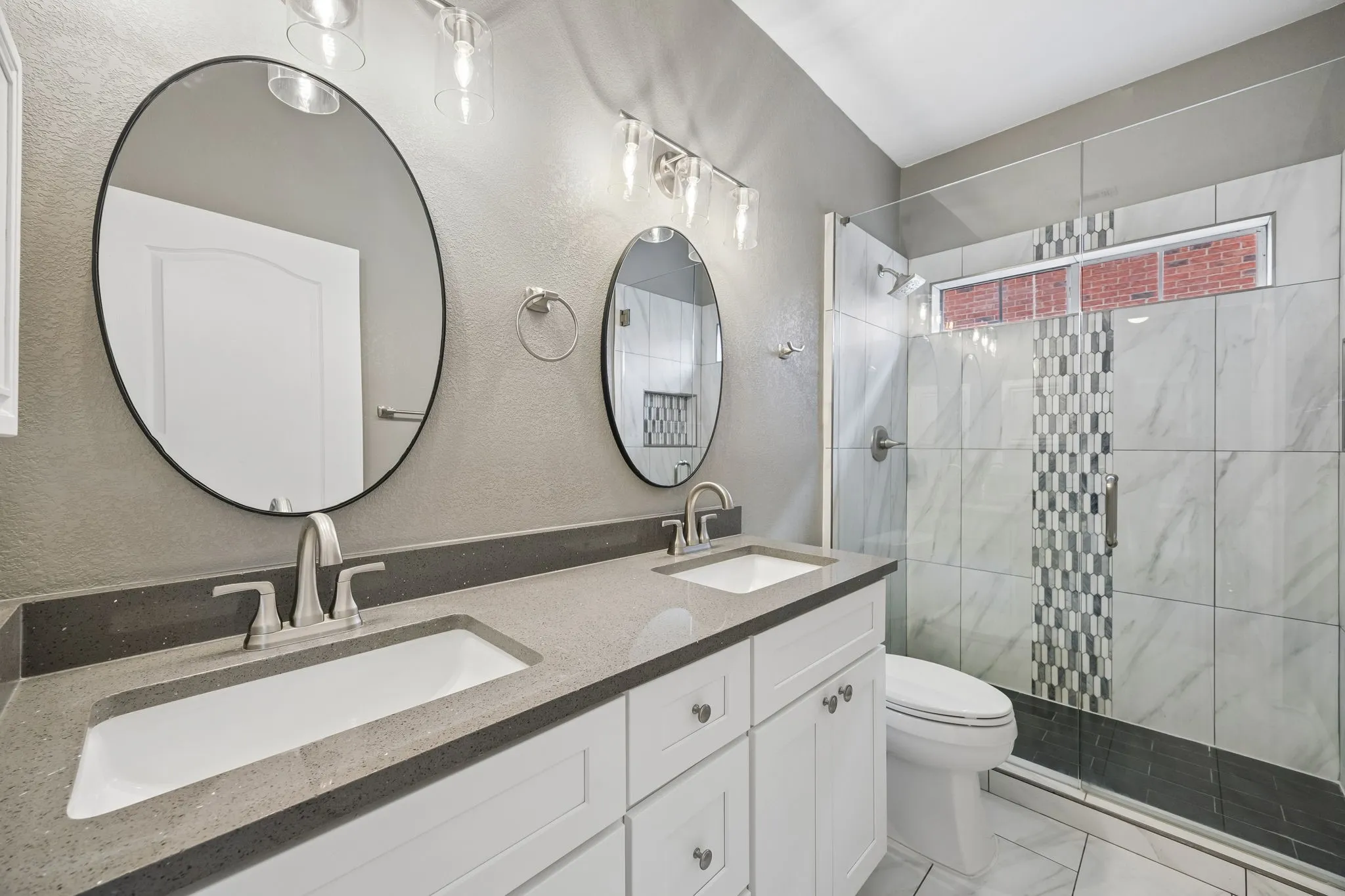Single Family Residence For Rent in Collin County , 2809 Roper Drive, Plano, Texas 75025, 4 Bedroom, 2 Bathroom, 2 Garage spaces, 2,362 Sqft, built in 1989, mls#21380666, Real Estate Agent in Plano, Homes For Rent in Collin county, Homes For Rent in Plano, Realtor in Plano Texas, Real Estate Brokerage Independent Realty Texas, Luminita Cordes Realtor