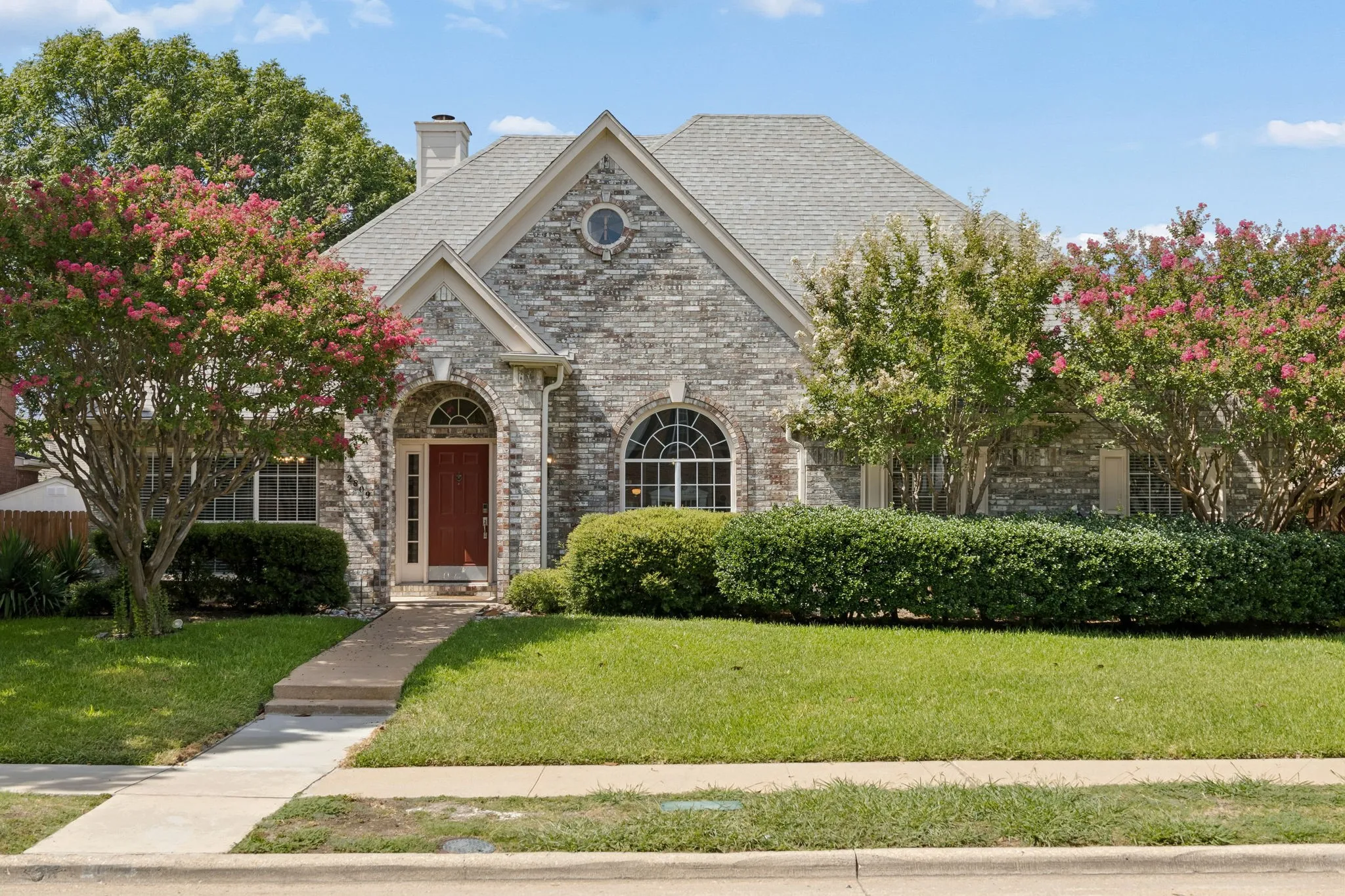 Single Family Residence For Rent in Collin County , 2809 Roper Drive, Plano, Texas 75025, 4 Bedroom, 2 Bathroom, 2 Garage spaces, 2,362 Sqft, built in 1989, mls#21380666, Real Estate Agent in Plano, Homes For Rent in Collin county, Homes For Rent in Plano, Realtor in Plano Texas, Real Estate Brokerage Independent Realty Texas, Luminita Cordes Realtor