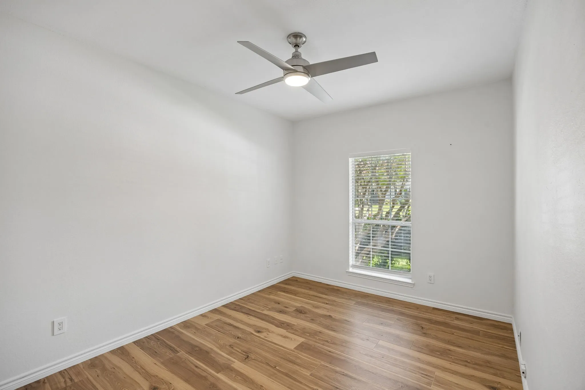 Single Family Residence For Rent in Collin County , 2809 Roper Drive, Plano, Texas 75025, 4 Bedroom, 2 Bathroom, 2 Garage spaces, 2,362 Sqft, built in 1989, mls#21380666, Real Estate Agent in Plano, Homes For Rent in Collin county, Homes For Rent in Plano, Realtor in Plano Texas, Real Estate Brokerage Independent Realty Texas, Luminita Cordes Realtor