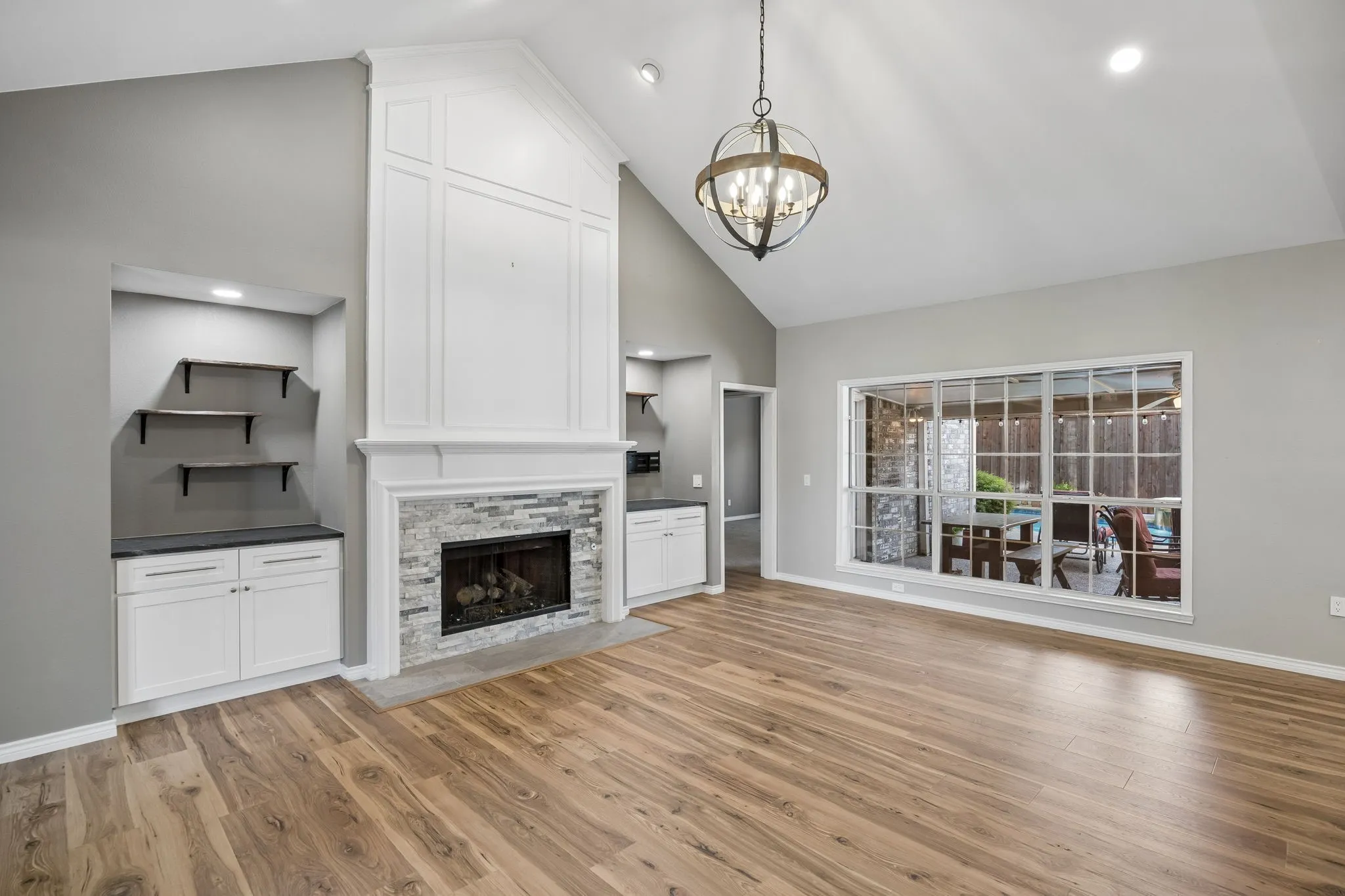 Single Family Residence For Rent in Collin County , 2809 Roper Drive, Plano, Texas 75025, 4 Bedroom, 2 Bathroom, 2 Garage spaces, 2,362 Sqft, built in 1989, mls#21380666, Real Estate Agent in Plano, Homes For Rent in Collin county, Homes For Rent in Plano, Realtor in Plano Texas, Real Estate Brokerage Independent Realty Texas, Luminita Cordes Realtor