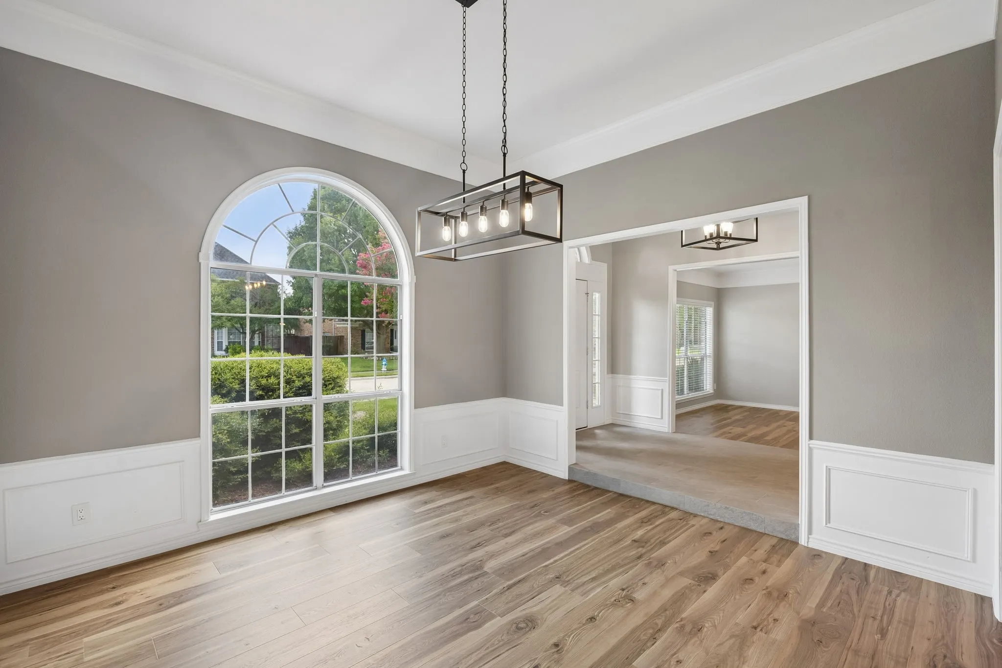 Single Family Residence For Rent in Collin County , 2809 Roper Drive, Plano, Texas 75025, 4 Bedroom, 2 Bathroom, 2 Garage spaces, 2,362 Sqft, built in 1989, mls#21380666, Real Estate Agent in Plano, Homes For Rent in Collin county, Homes For Rent in Plano, Realtor in Plano Texas, Real Estate Brokerage Independent Realty Texas, Luminita Cordes Realtor