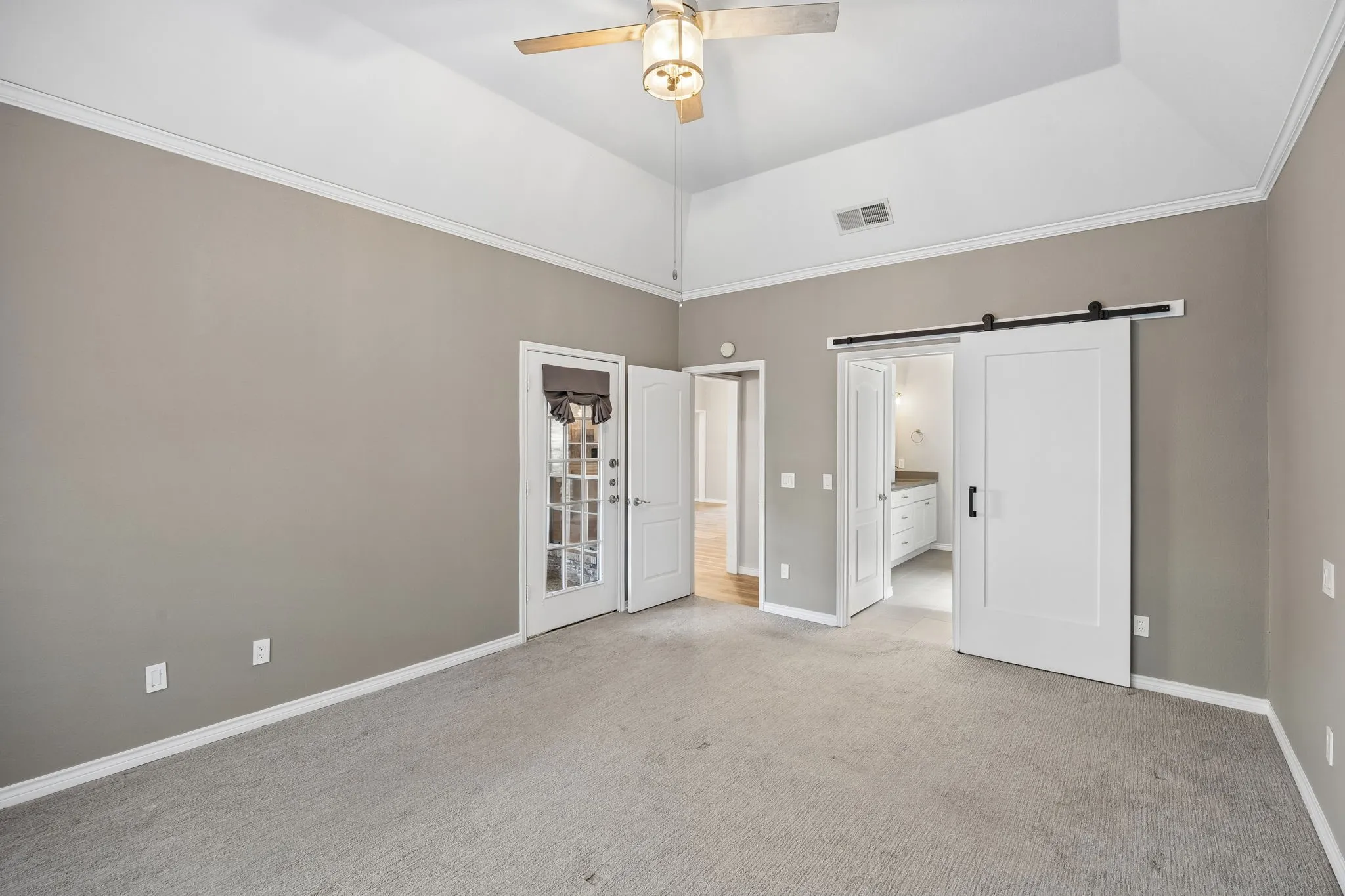 Single Family Residence For Rent in Collin County , 2809 Roper Drive, Plano, Texas 75025, 4 Bedroom, 2 Bathroom, 2 Garage spaces, 2,362 Sqft, built in 1989, mls#21380666, Real Estate Agent in Plano, Homes For Rent in Collin county, Homes For Rent in Plano, Realtor in Plano Texas, Real Estate Brokerage Independent Realty Texas, Luminita Cordes Realtor