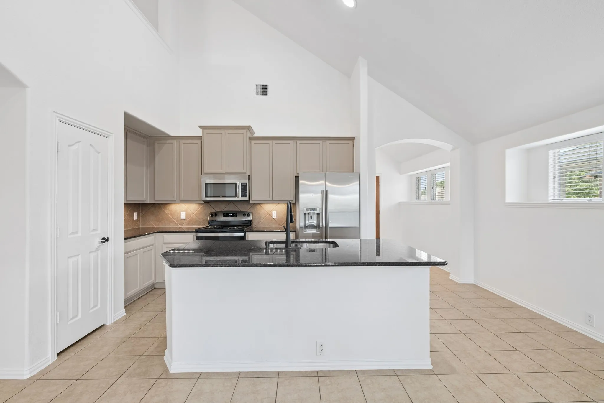 Single Family Residence For Rent in Denton County , 2405 Marble Canyon Drive, Little Elm, Texas 75068, 4 Bedroom, 3 Bathroom, 2 Garage spaces, 2,326 Sqft, built in 2008, mls#21381609, Real Estate Agent in Little Elm, Homes For Rent in Denton county, Homes For Rent in Little Elm, Realtor in Little Elm Texas, Real Estate Brokerage Independent Realty Texas, Luminita Cordes Realtor