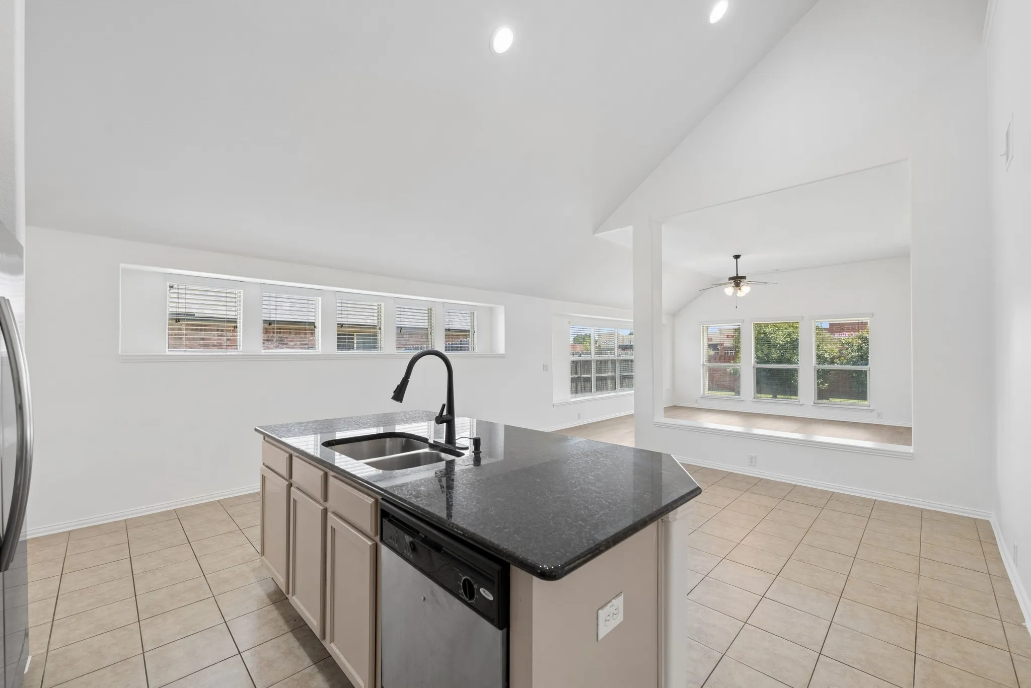 Single Family Residence For Rent in Denton County , 2405 Marble Canyon Drive, Little Elm, Texas 75068, 4 Bedroom, 3 Bathroom, 2 Garage spaces, 2,326 Sqft, built in 2008, mls#21381609, Real Estate Agent in Little Elm, Homes For Rent in Denton county, Homes For Rent in Little Elm, Realtor in Little Elm Texas, Real Estate Brokerage Independent Realty Texas, Luminita Cordes Realtor