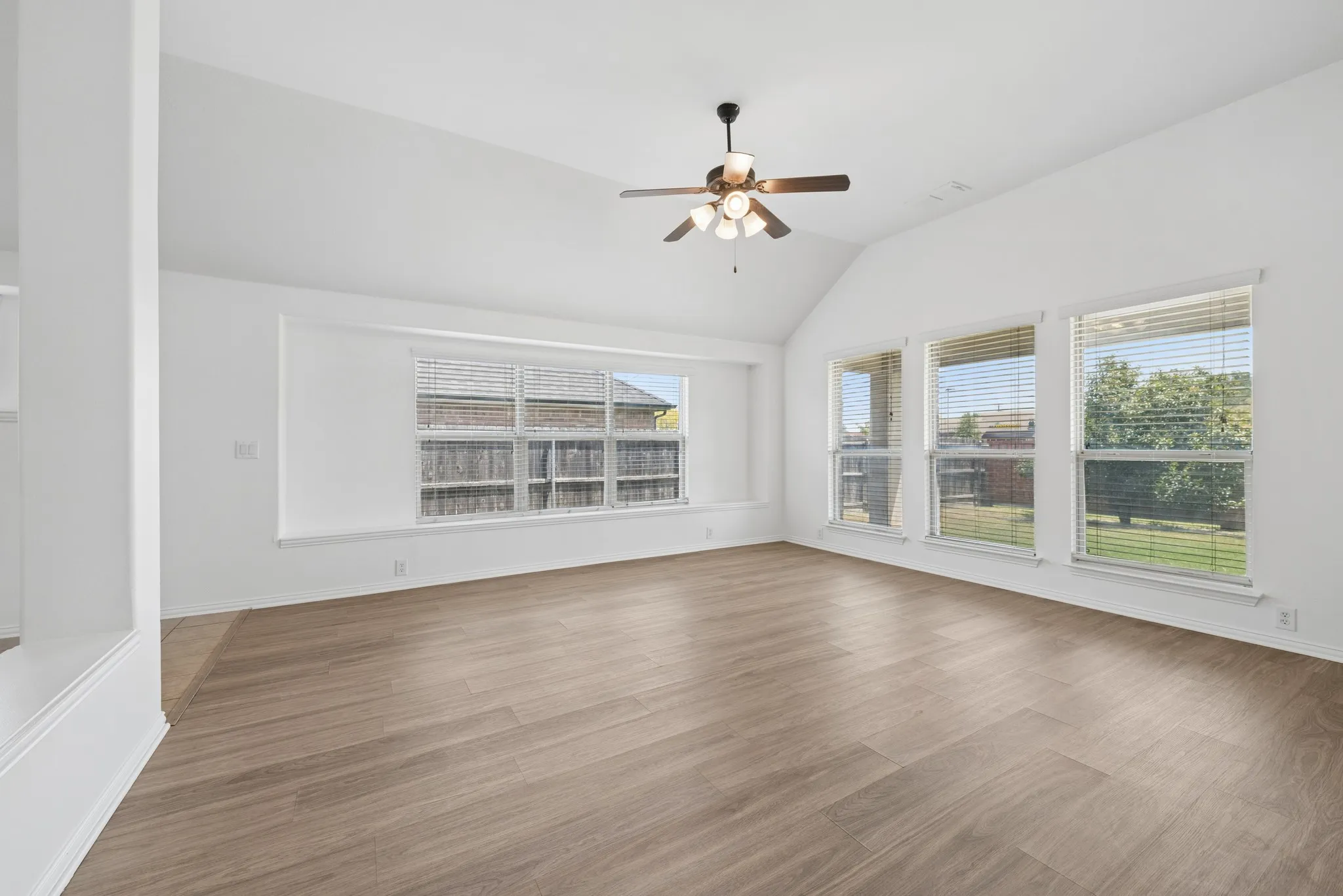 Single Family Residence For Rent in Denton County , 2405 Marble Canyon Drive, Little Elm, Texas 75068, 4 Bedroom, 3 Bathroom, 2 Garage spaces, 2,326 Sqft, built in 2008, mls#21381609, Real Estate Agent in Little Elm, Homes For Rent in Denton county, Homes For Rent in Little Elm, Realtor in Little Elm Texas, Real Estate Brokerage Independent Realty Texas, Luminita Cordes Realtor