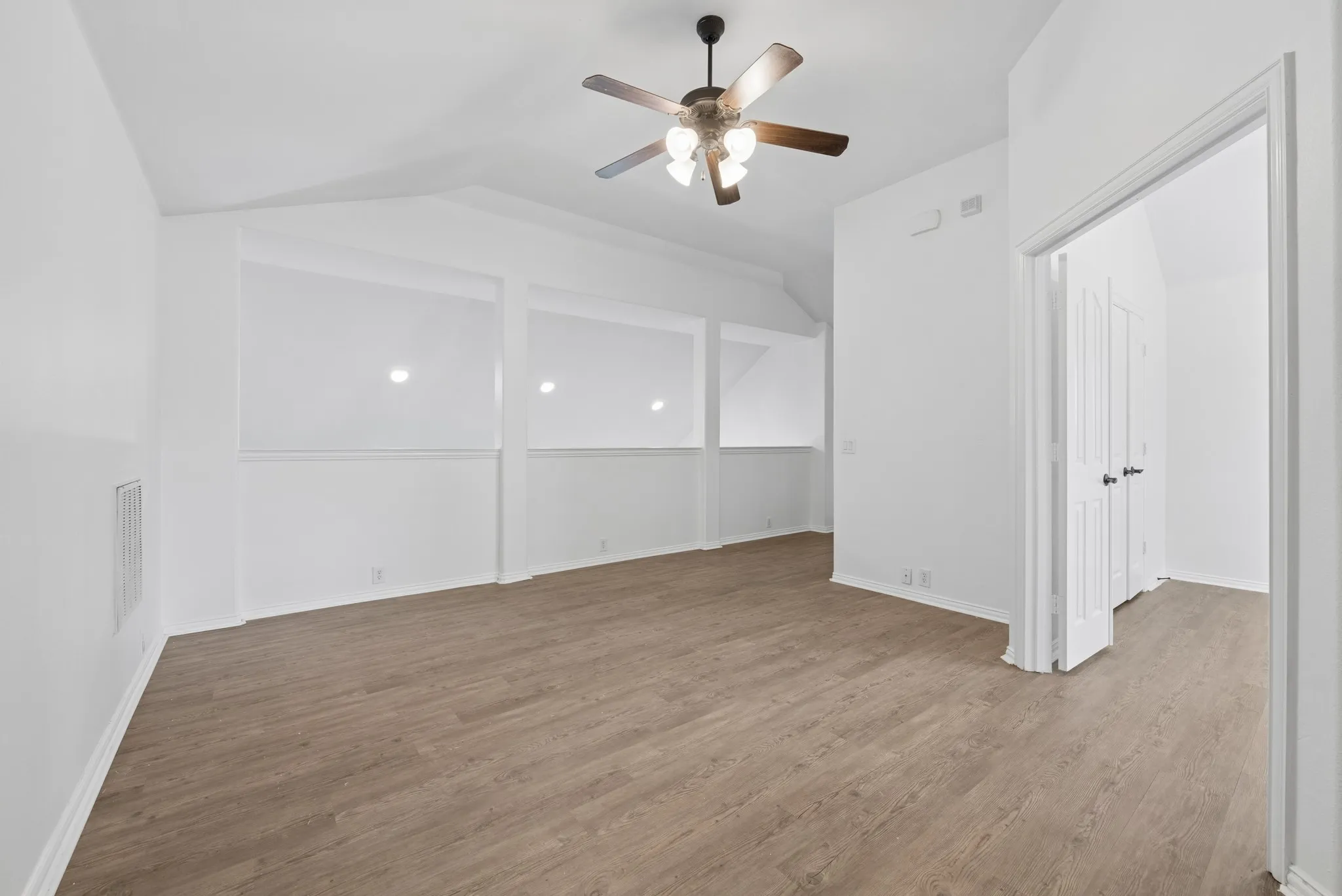 Single Family Residence For Rent in Denton County , 2405 Marble Canyon Drive, Little Elm, Texas 75068, 4 Bedroom, 3 Bathroom, 2 Garage spaces, 2,326 Sqft, built in 2008, mls#21381609, Real Estate Agent in Little Elm, Homes For Rent in Denton county, Homes For Rent in Little Elm, Realtor in Little Elm Texas, Real Estate Brokerage Independent Realty Texas, Luminita Cordes Realtor