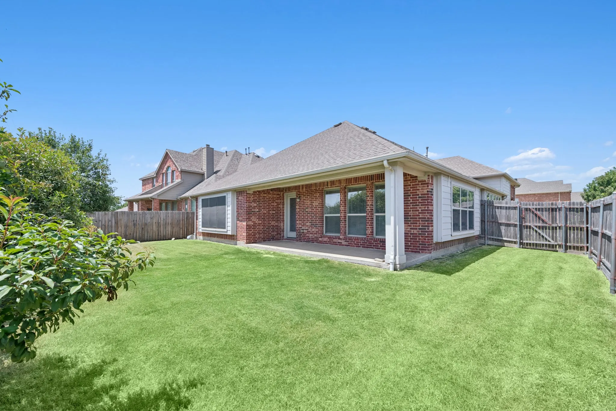 Single Family Residence For Rent in Denton County , 2405 Marble Canyon Drive, Little Elm, Texas 75068, 4 Bedroom, 3 Bathroom, 2 Garage spaces, 2,326 Sqft, built in 2008, mls#21381609, Real Estate Agent in Little Elm, Homes For Rent in Denton county, Homes For Rent in Little Elm, Realtor in Little Elm Texas, Real Estate Brokerage Independent Realty Texas, Luminita Cordes Realtor