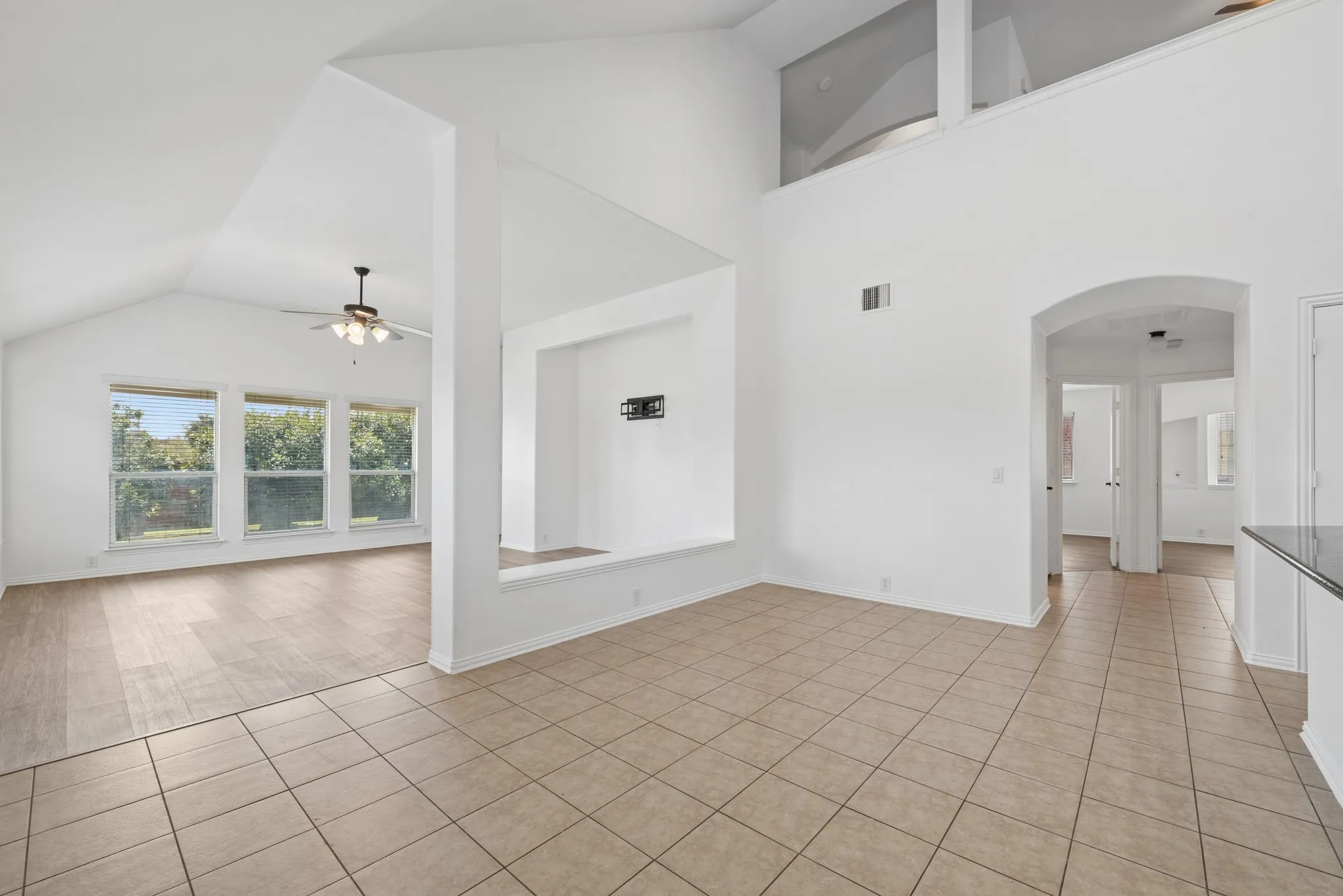 Single Family Residence For Rent in Denton County , 2405 Marble Canyon Drive, Little Elm, Texas 75068, 4 Bedroom, 3 Bathroom, 2 Garage spaces, 2,326 Sqft, built in 2008, mls#21381609, Real Estate Agent in Little Elm, Homes For Rent in Denton county, Homes For Rent in Little Elm, Realtor in Little Elm Texas, Real Estate Brokerage Independent Realty Texas, Luminita Cordes Realtor