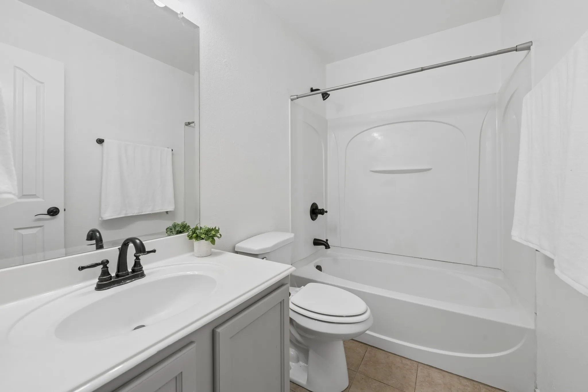 Single Family Residence For Rent in Denton County , 2405 Marble Canyon Drive, Little Elm, Texas 75068, 4 Bedroom, 3 Bathroom, 2 Garage spaces, 2,326 Sqft, built in 2008, mls#21381609, Real Estate Agent in Little Elm, Homes For Rent in Denton county, Homes For Rent in Little Elm, Realtor in Little Elm Texas, Real Estate Brokerage Independent Realty Texas, Luminita Cordes Realtor