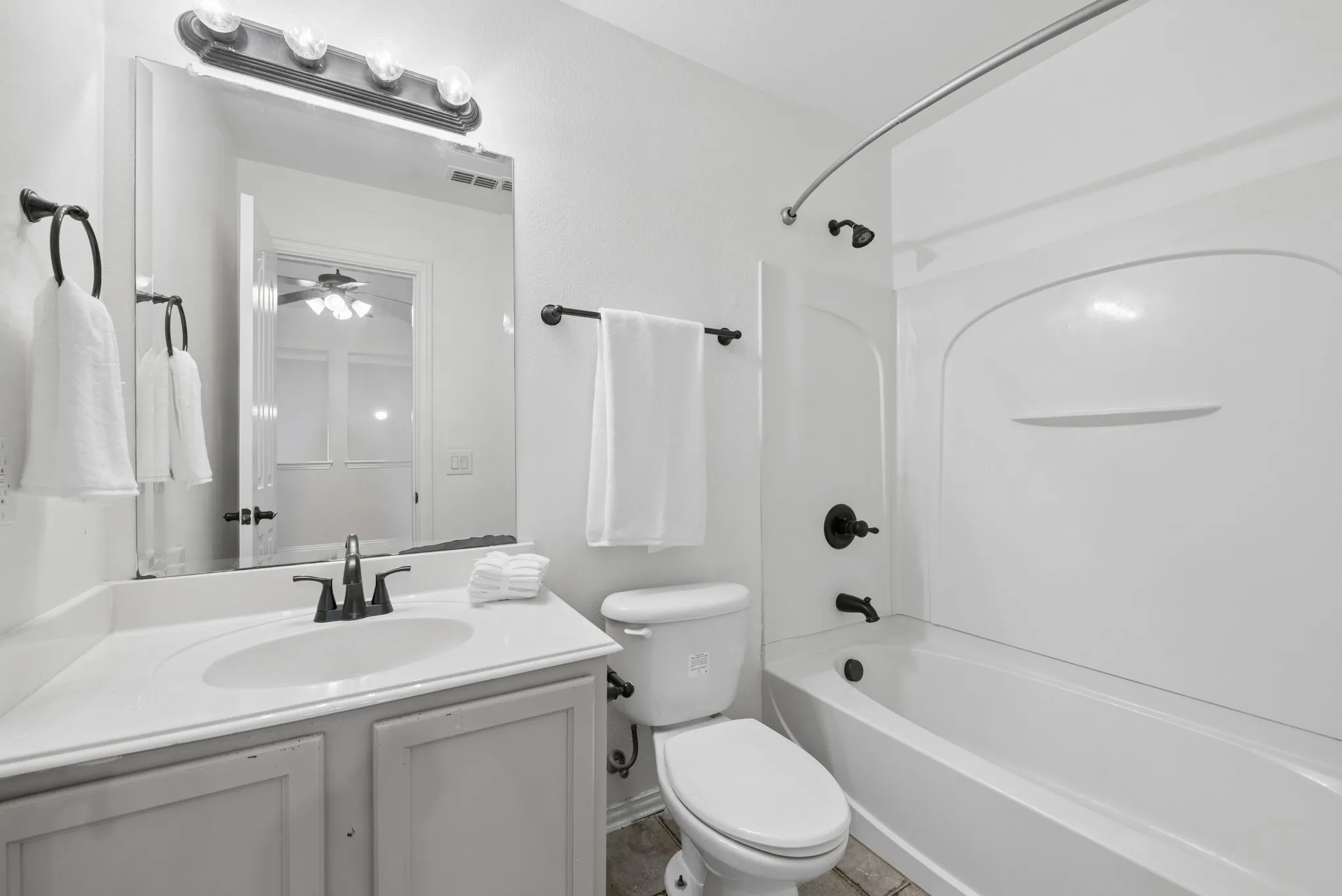 Single Family Residence For Rent in Denton County , 2405 Marble Canyon Drive, Little Elm, Texas 75068, 4 Bedroom, 3 Bathroom, 2 Garage spaces, 2,326 Sqft, built in 2008, mls#21381609, Real Estate Agent in Little Elm, Homes For Rent in Denton county, Homes For Rent in Little Elm, Realtor in Little Elm Texas, Real Estate Brokerage Independent Realty Texas, Luminita Cordes Realtor