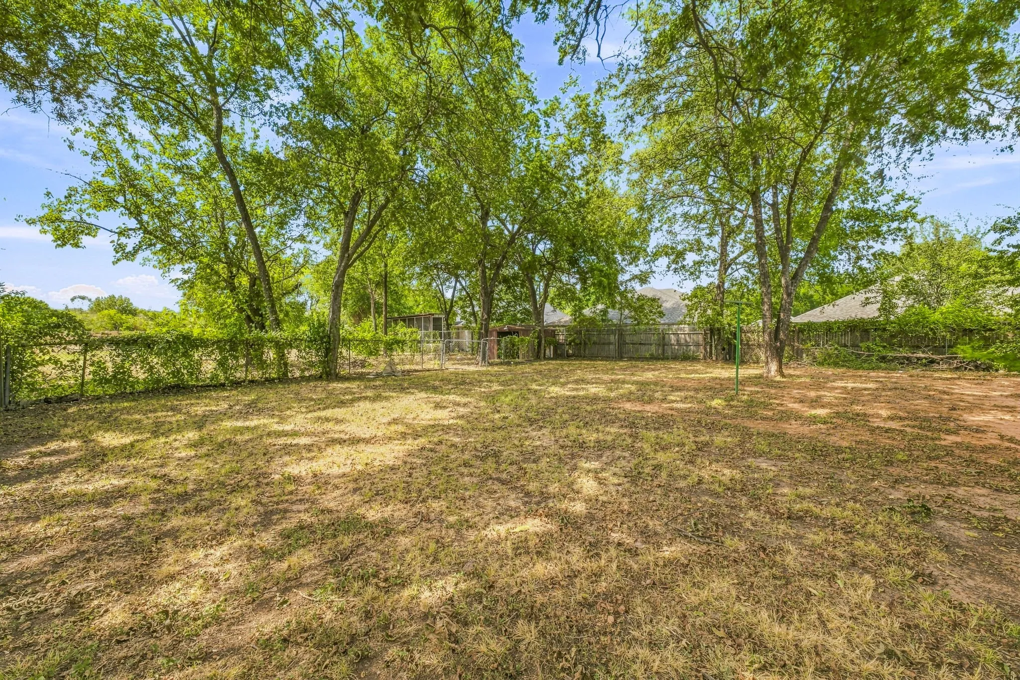 Single Family Residence For Sale in Somervell County , 403 N Gaither Street, Glen Rose, Texas 76043, 3 Bedroom, 2 Bathroom, Garage spaces, 1,472 Sqft, built in 0, mls#21381833, Real Estate Agent in Glen Rose, Homes For Sale in Somervell county, Homes For Sale in Glen Rose, Realtor in Glen Rose Texas, Real Estate Brokerage Independent Realty Texas, Luminita Cordes Realtor