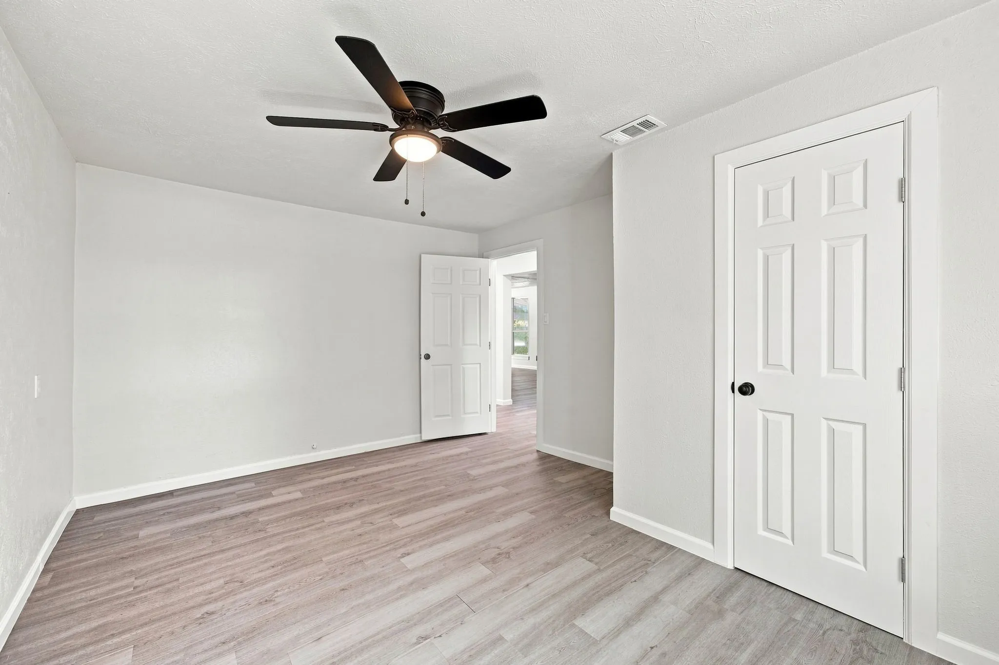 Single Family Residence For Sale in Somervell County , 403 N Gaither Street, Glen Rose, Texas 76043, 3 Bedroom, 2 Bathroom, Garage spaces, 1,472 Sqft, built in 0, mls#21381833, Real Estate Agent in Glen Rose, Homes For Sale in Somervell county, Homes For Sale in Glen Rose, Realtor in Glen Rose Texas, Real Estate Brokerage Independent Realty Texas, Luminita Cordes Realtor