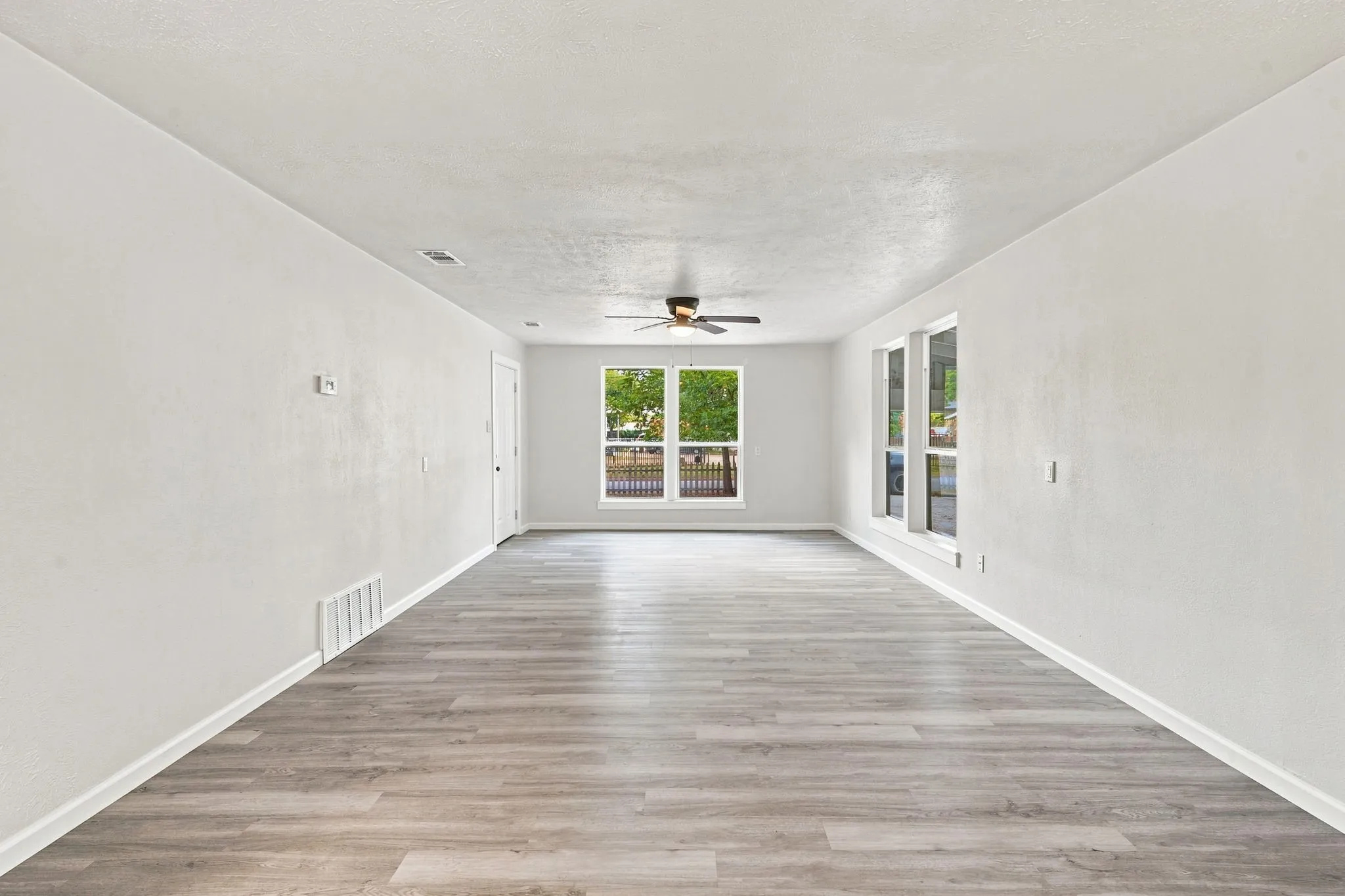 Single Family Residence For Sale in Somervell County , 403 N Gaither Street, Glen Rose, Texas 76043, 3 Bedroom, 2 Bathroom, Garage spaces, 1,472 Sqft, built in 0, mls#21381833, Real Estate Agent in Glen Rose, Homes For Sale in Somervell county, Homes For Sale in Glen Rose, Realtor in Glen Rose Texas, Real Estate Brokerage Independent Realty Texas, Luminita Cordes Realtor