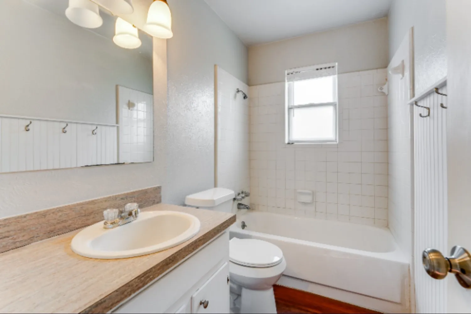 Single Family Residence For Rent in Tarrant County , 900 Skelly Street, Crowley, Texas 76036, 3 Bedroom, 2 Bathroom, 2 Garage spaces, 1,726 Sqft, built in 1973, mls#21382363, Real Estate Agent in Crowley, Homes For Rent in Tarrant county, Homes For Rent in Crowley, Realtor in Crowley Texas, Real Estate Brokerage Independent Realty Texas, Luminita Cordes Realtor