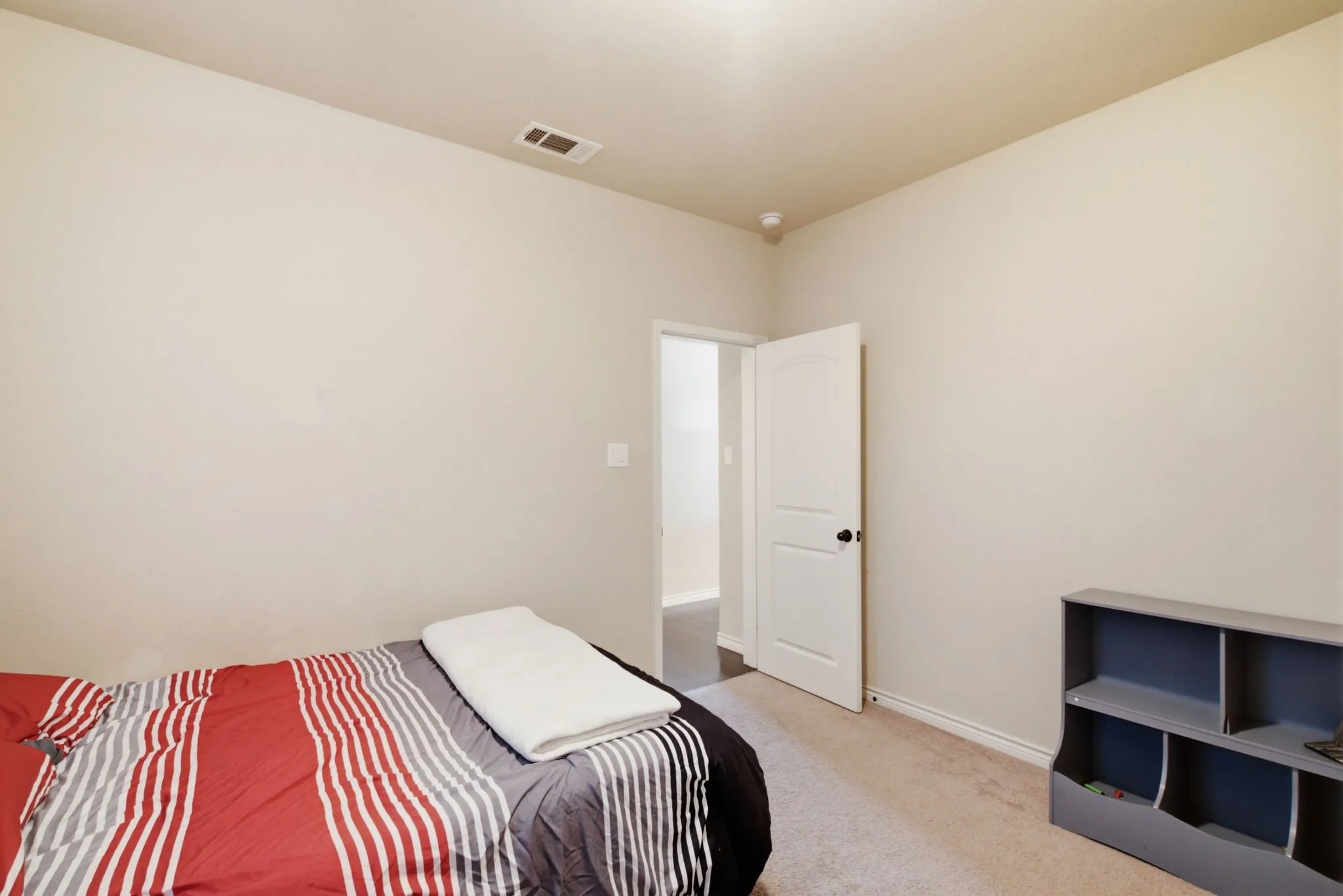 Single Family Residence For Sale in Hood County , 3112 White Horse Court, Granbury, Texas 76049, 4 Bedroom, 3 Bathroom, 2 Garage spaces, 2,582 Sqft, built in 2014, mls#21380301, Real Estate Agent in Granbury, Homes For Sale in Hood county, Homes For Sale in Granbury, Realtor in Granbury Texas, Real Estate Brokerage Independent Realty Texas, Luminita Cordes Realtor