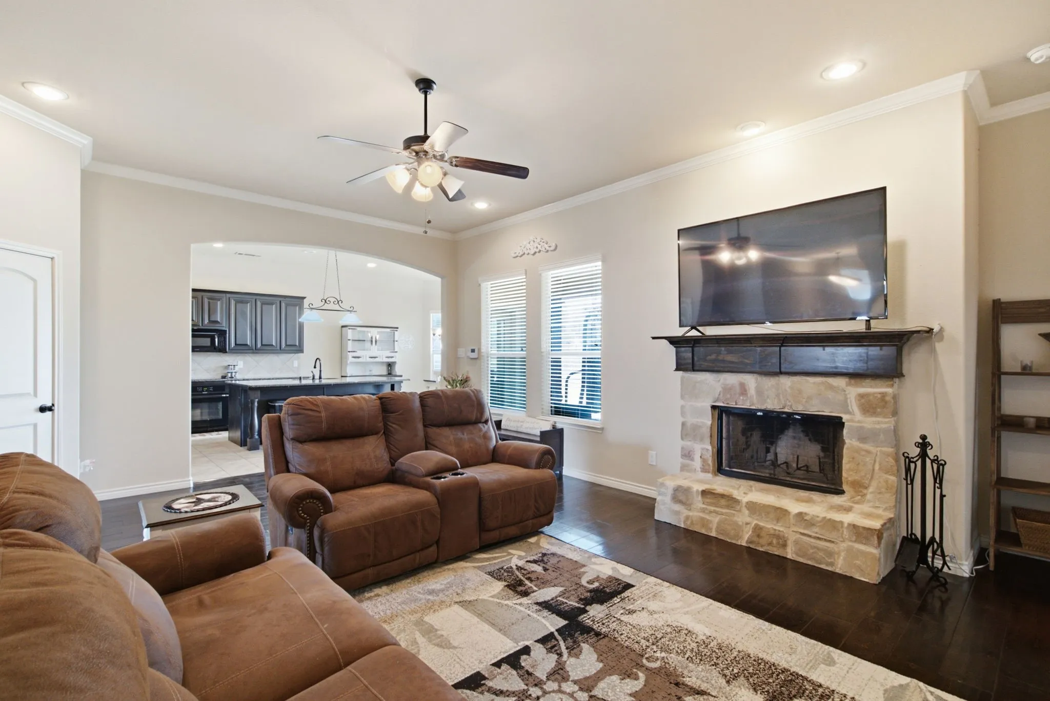 COZY FIREPLACE