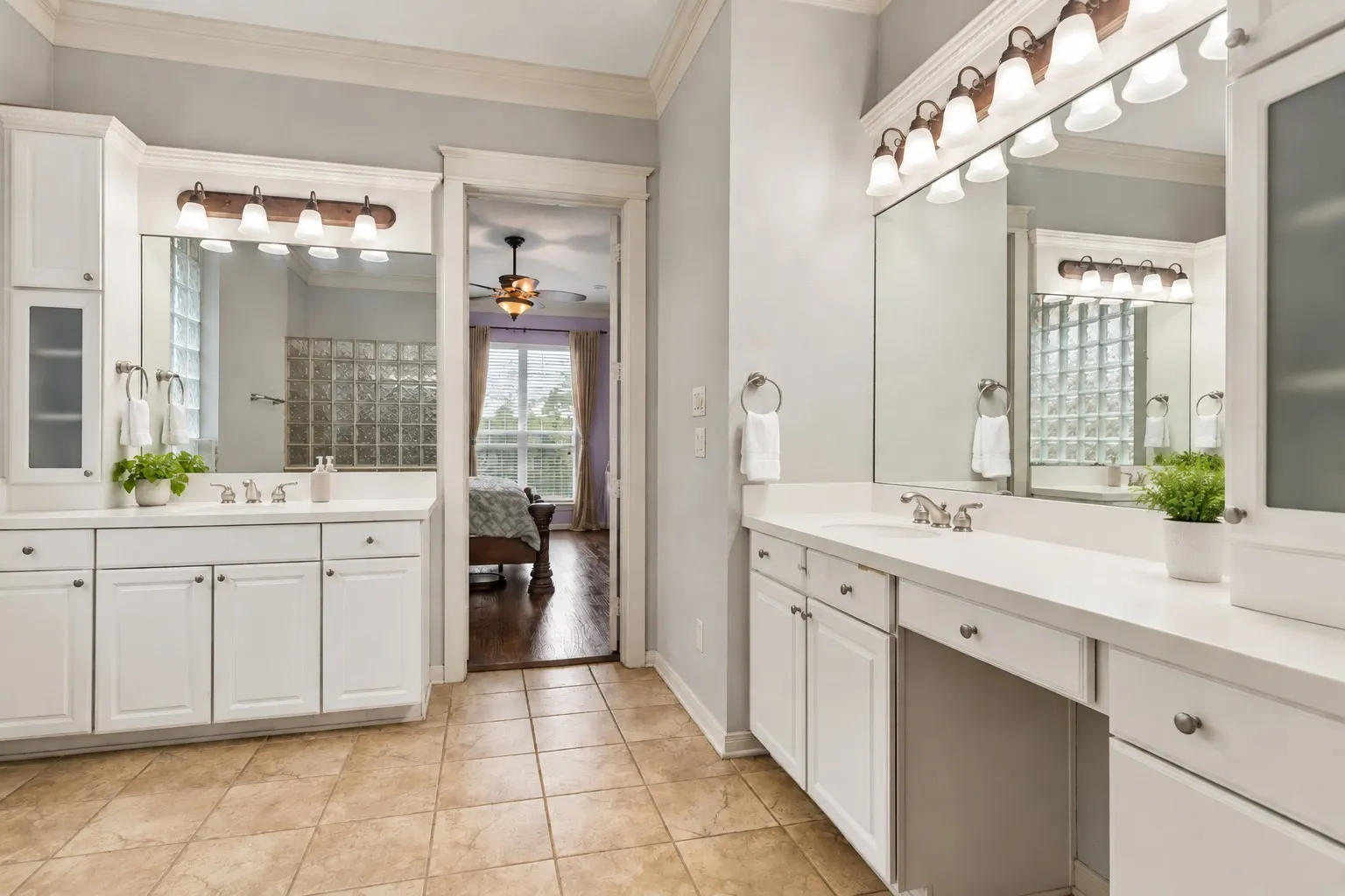 Primary Ensuite Bath