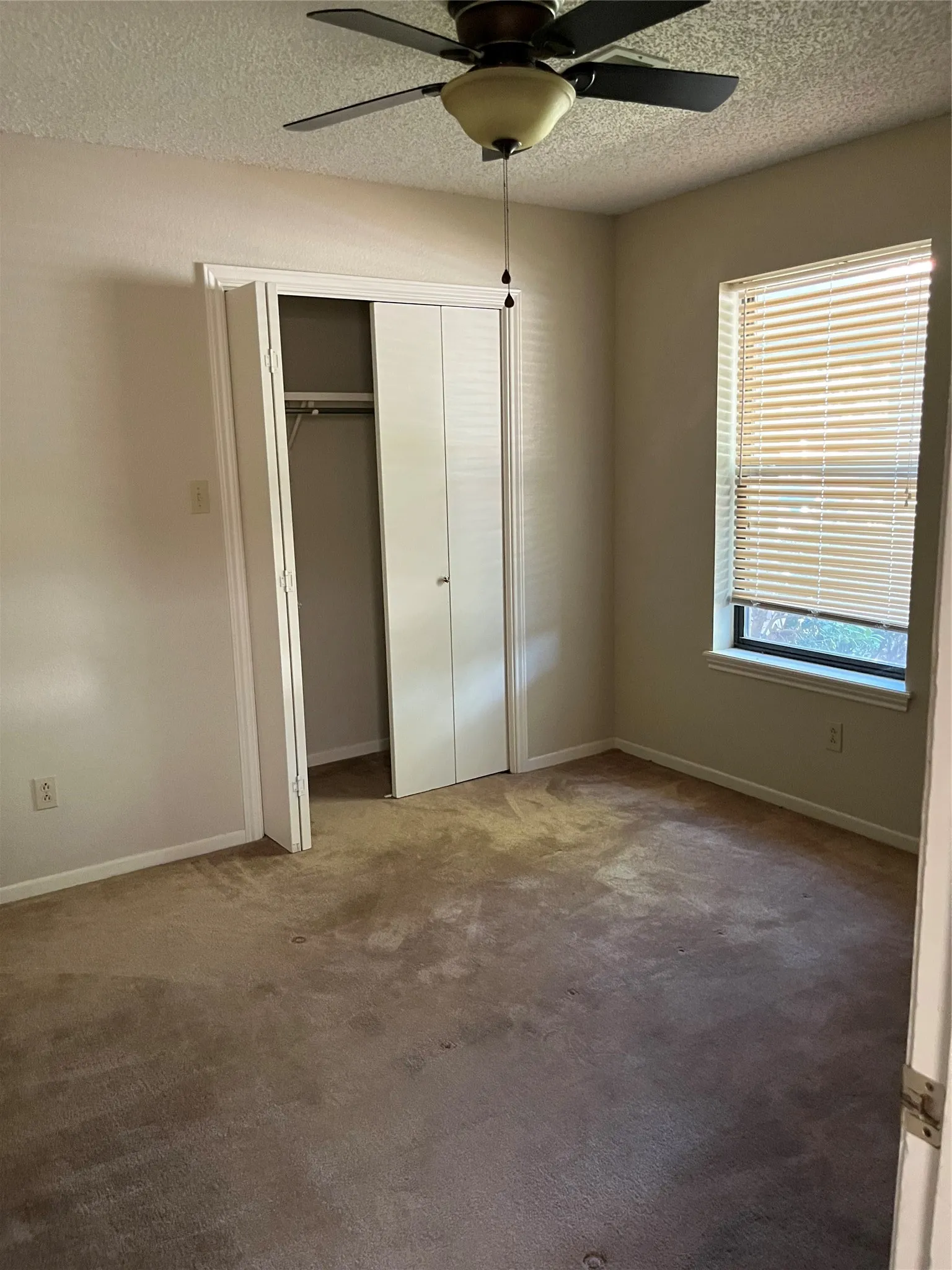 Single Family Residence For Rent in Taylor County , 5226 Long Shadows Lane, Abilene, Texas 79606, 3 Bedroom, 2 Bathroom, 2 Garage spaces, 1,376 Sqft, built in 1984, mls#21382379, Real Estate Agent in Abilene, Homes For Rent in Taylor county, Homes For Rent in Abilene, Realtor in Abilene Texas, Real Estate Brokerage Independent Realty Texas, Luminita Cordes Realtor