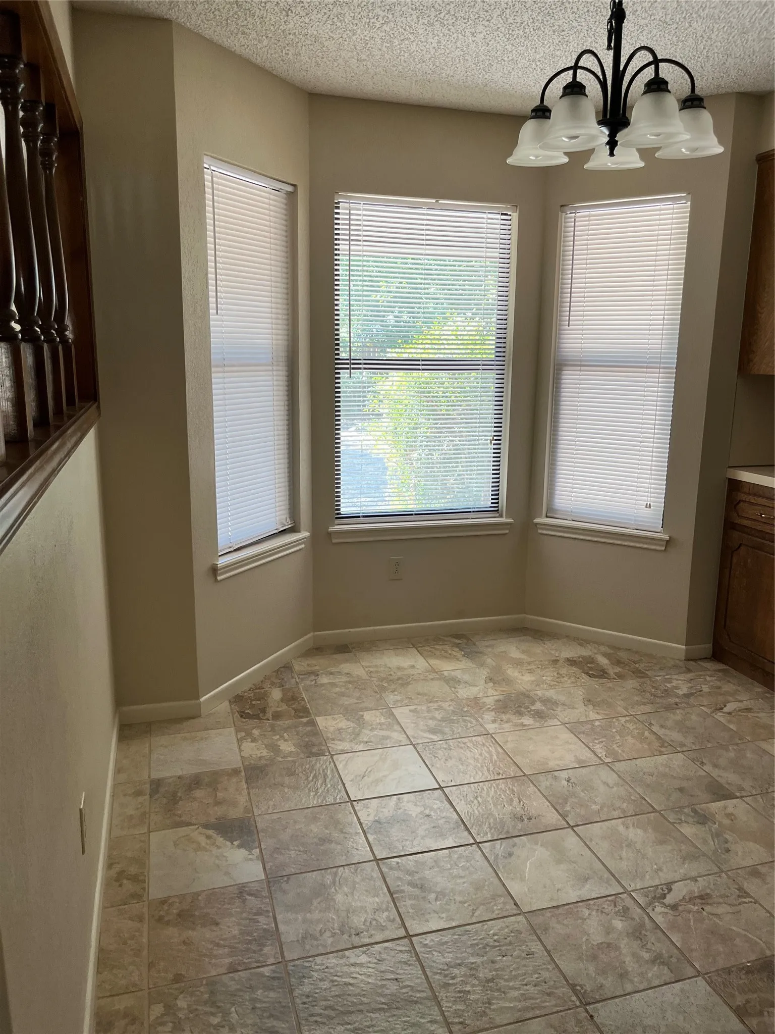 Single Family Residence For Rent in Taylor County , 5226 Long Shadows Lane, Abilene, Texas 79606, 3 Bedroom, 2 Bathroom, 2 Garage spaces, 1,376 Sqft, built in 1984, mls#21382379, Real Estate Agent in Abilene, Homes For Rent in Taylor county, Homes For Rent in Abilene, Realtor in Abilene Texas, Real Estate Brokerage Independent Realty Texas, Luminita Cordes Realtor