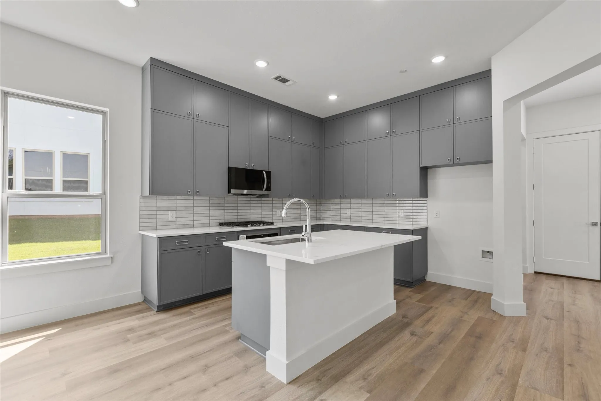 Condominium For Sale in Denton County , 436 Waterscape Drive 1442, Hickory Creek, Texas 75065, 3 Bedroom, 4 Bathroom, 2 Garage spaces, 2,087 Sqft, built in 2025, mls#21382380, Real Estate Agent in Hickory Creek, Homes For Sale in Denton county, Homes For Sale in Hickory Creek, Realtor in Hickory Creek Texas, Real Estate Brokerage Independent Realty Texas, Luminita Cordes Realtor